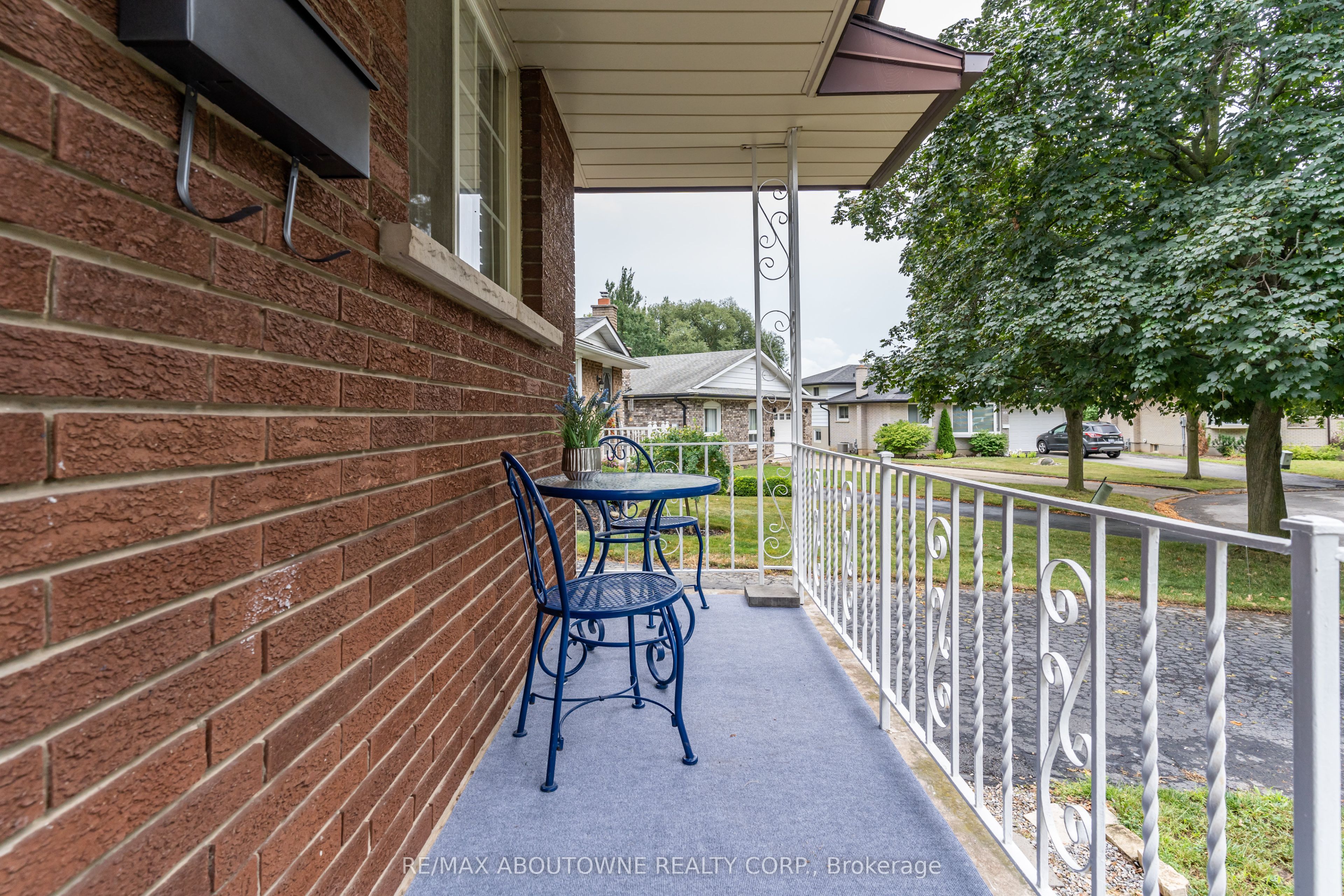 19 Friars Court, St. Catharines, ON L2N 6B4 photo 4