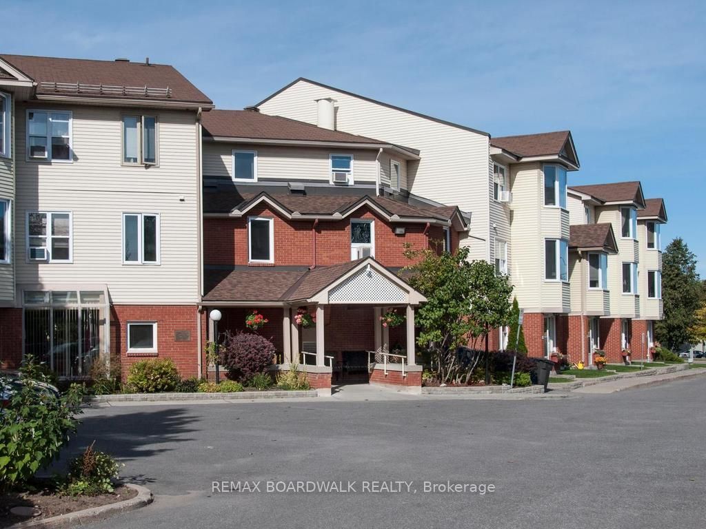 848 Seyton Drive 339, Bells Corners and South to Fallowfield, ON K2H 9G6
