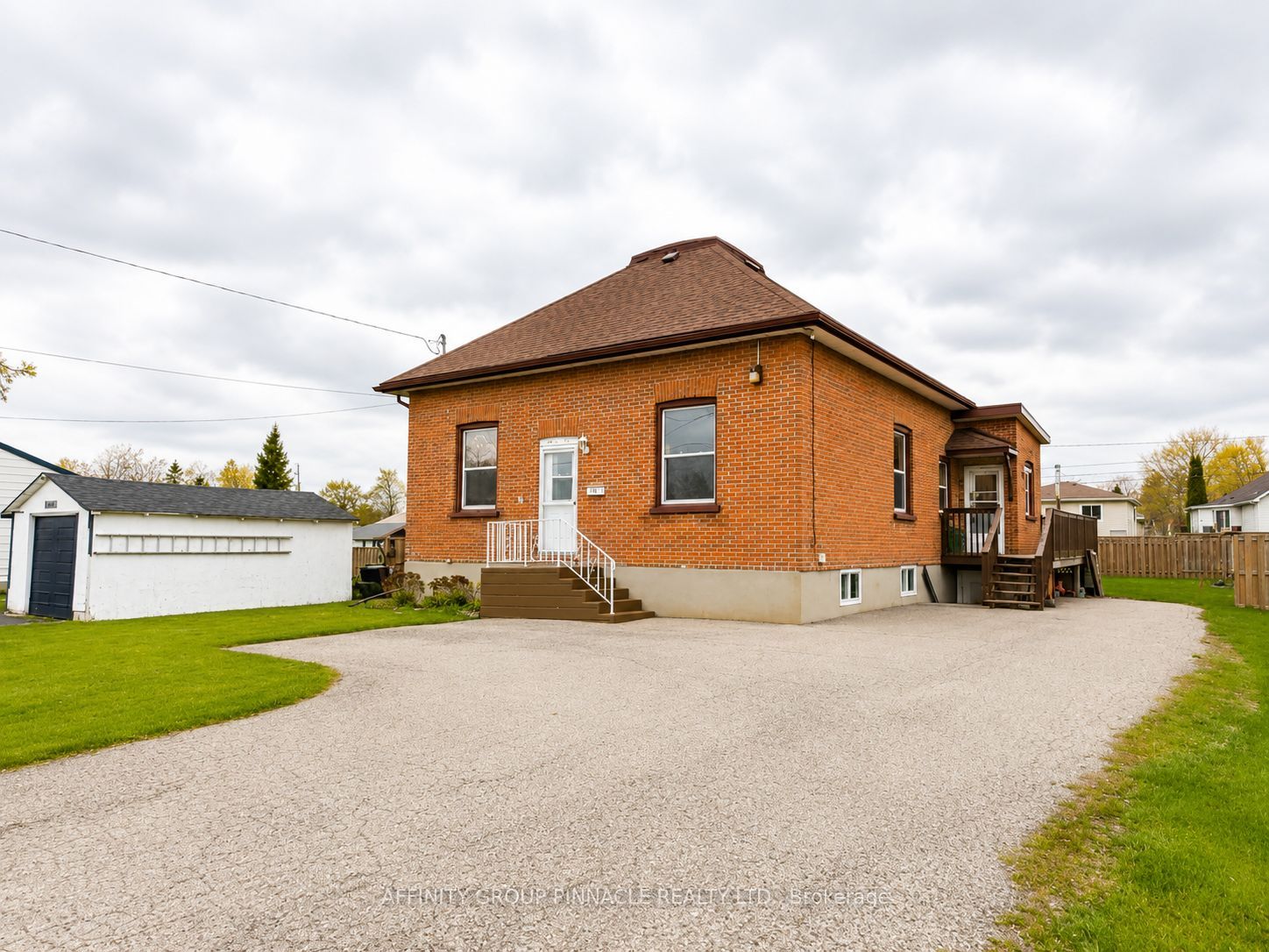 170 Queen Street, Kawartha Lakes, ON K9V 1H4 photo 2