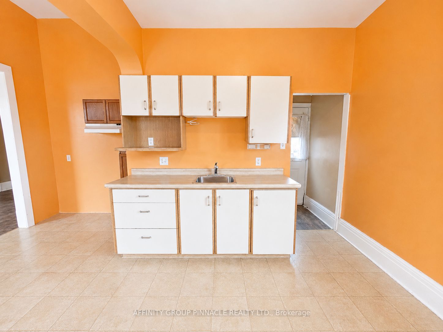 170 Queen Street, Kawartha Lakes, ON K9V 1H4 photo 5