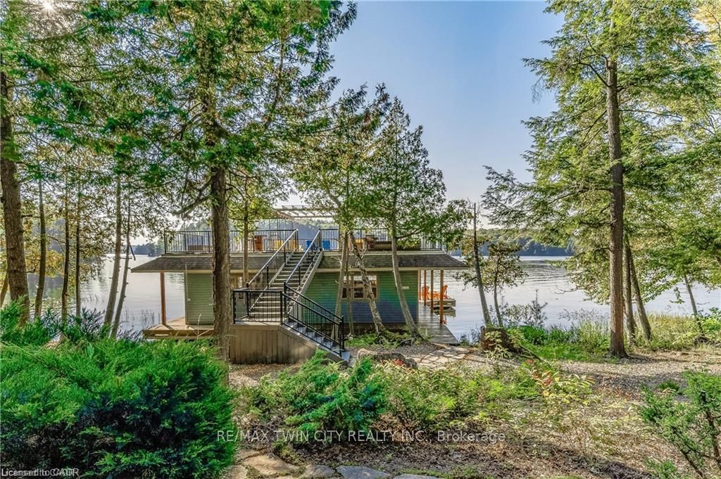 1347 Rosseau Road, Muskoka Lakes, ON P0B 1M0 photo 5