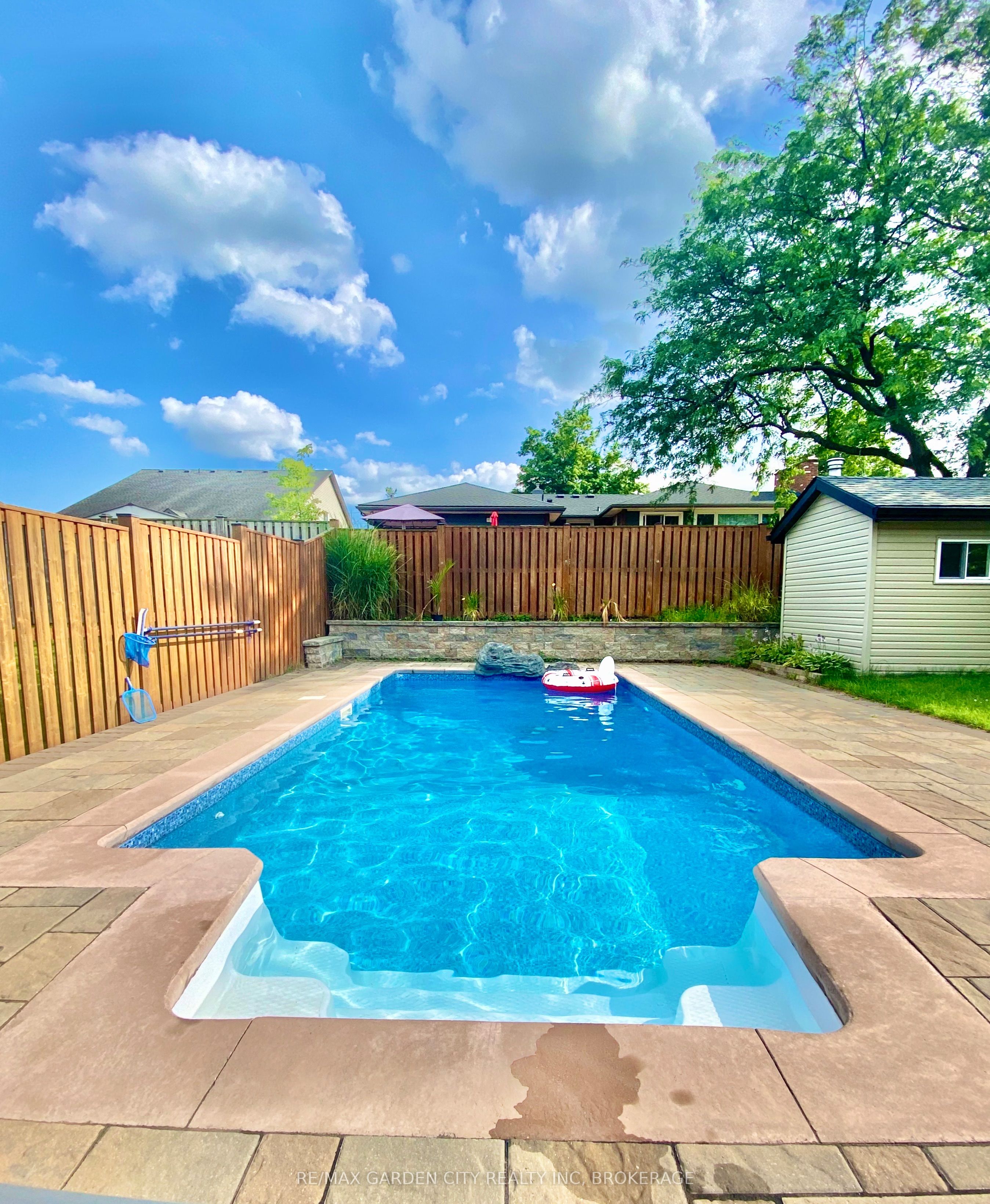 4022 Bush Crescent, Lincoln, ON L3J 0H2 photo 3