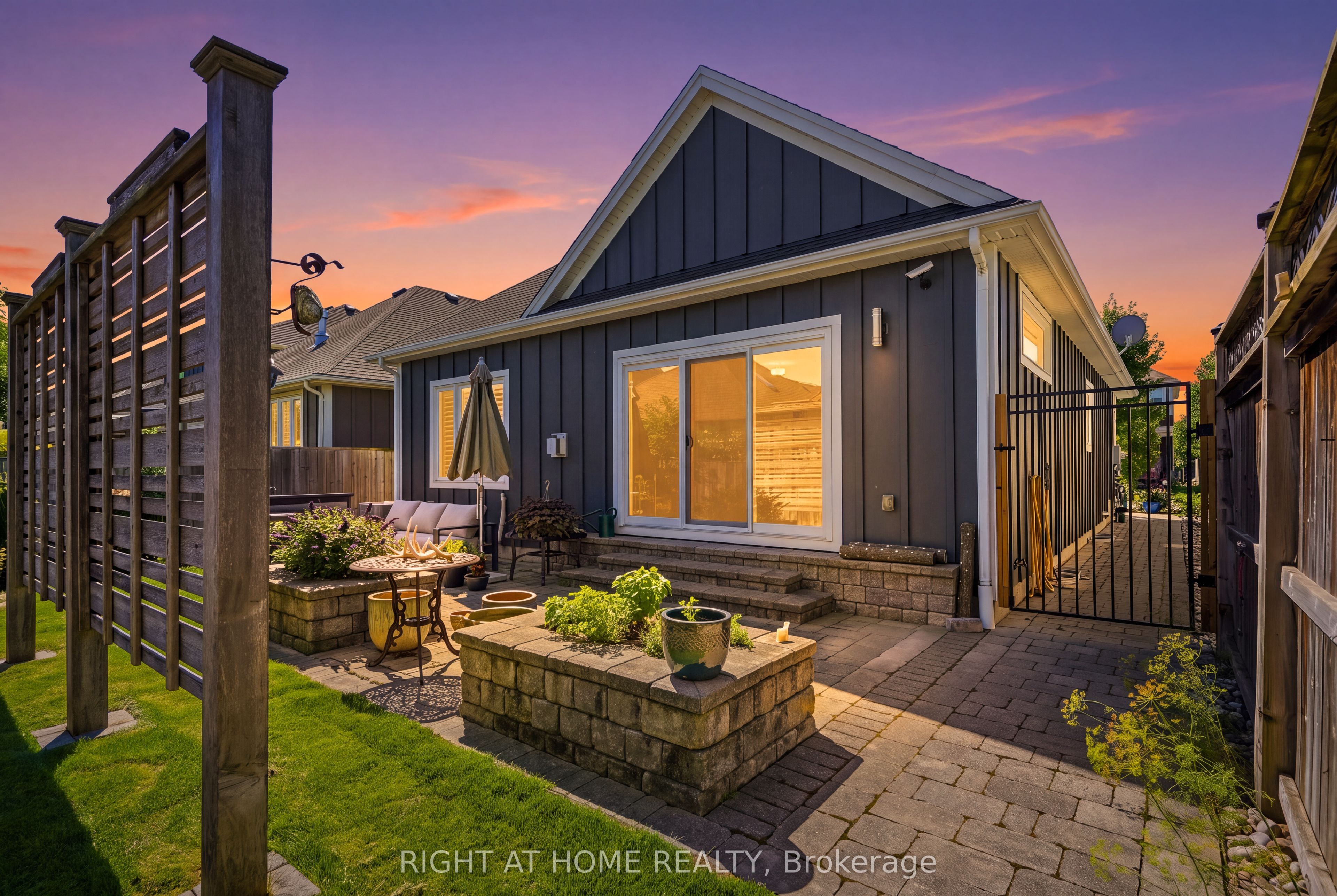 25 RIESLING Drive, Niagara-on-the-Lake, ON L0S 1T0 photo 2