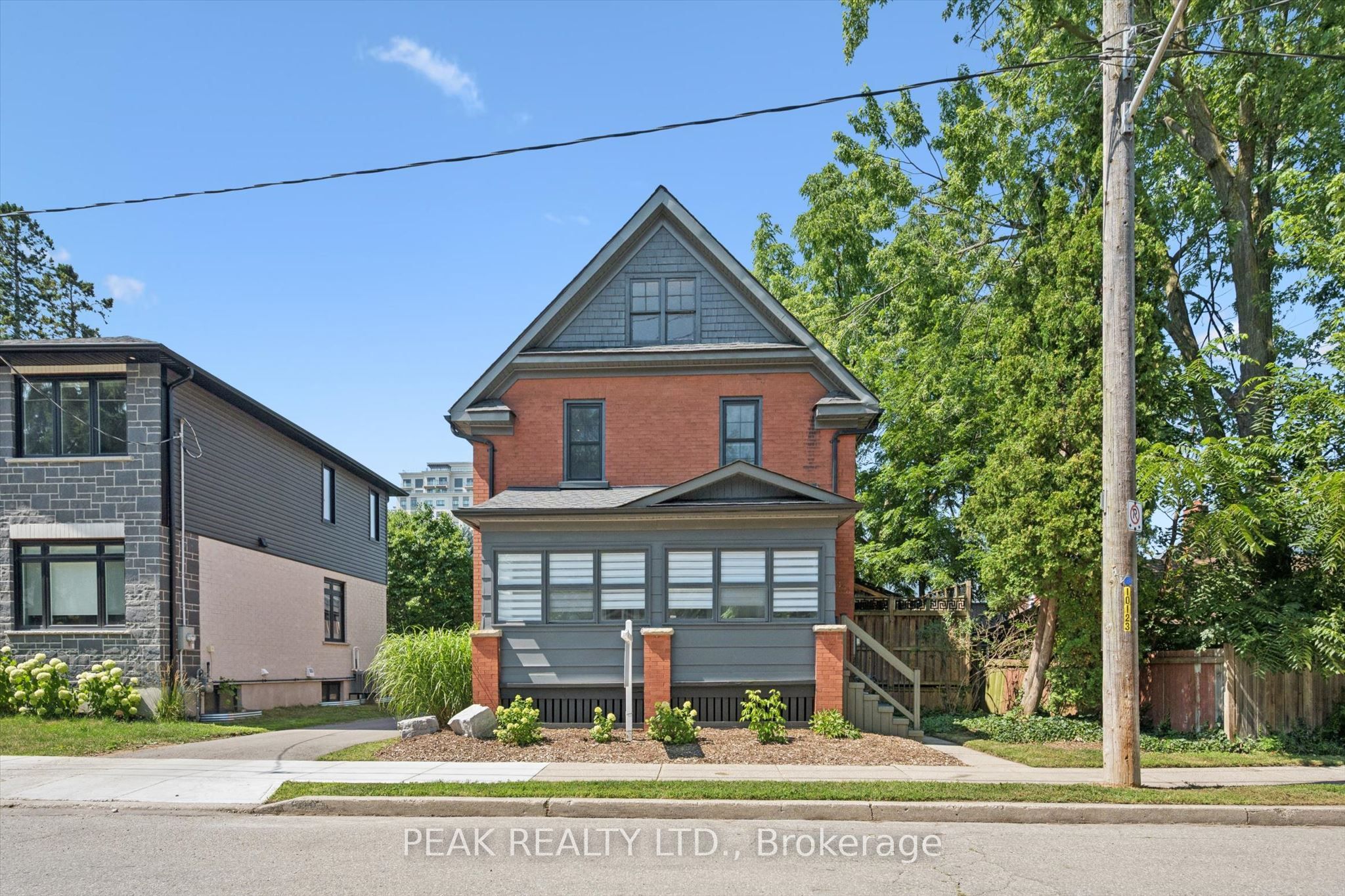 100 Dawson Street, Waterloo, ON N2L 1R4 photo 2