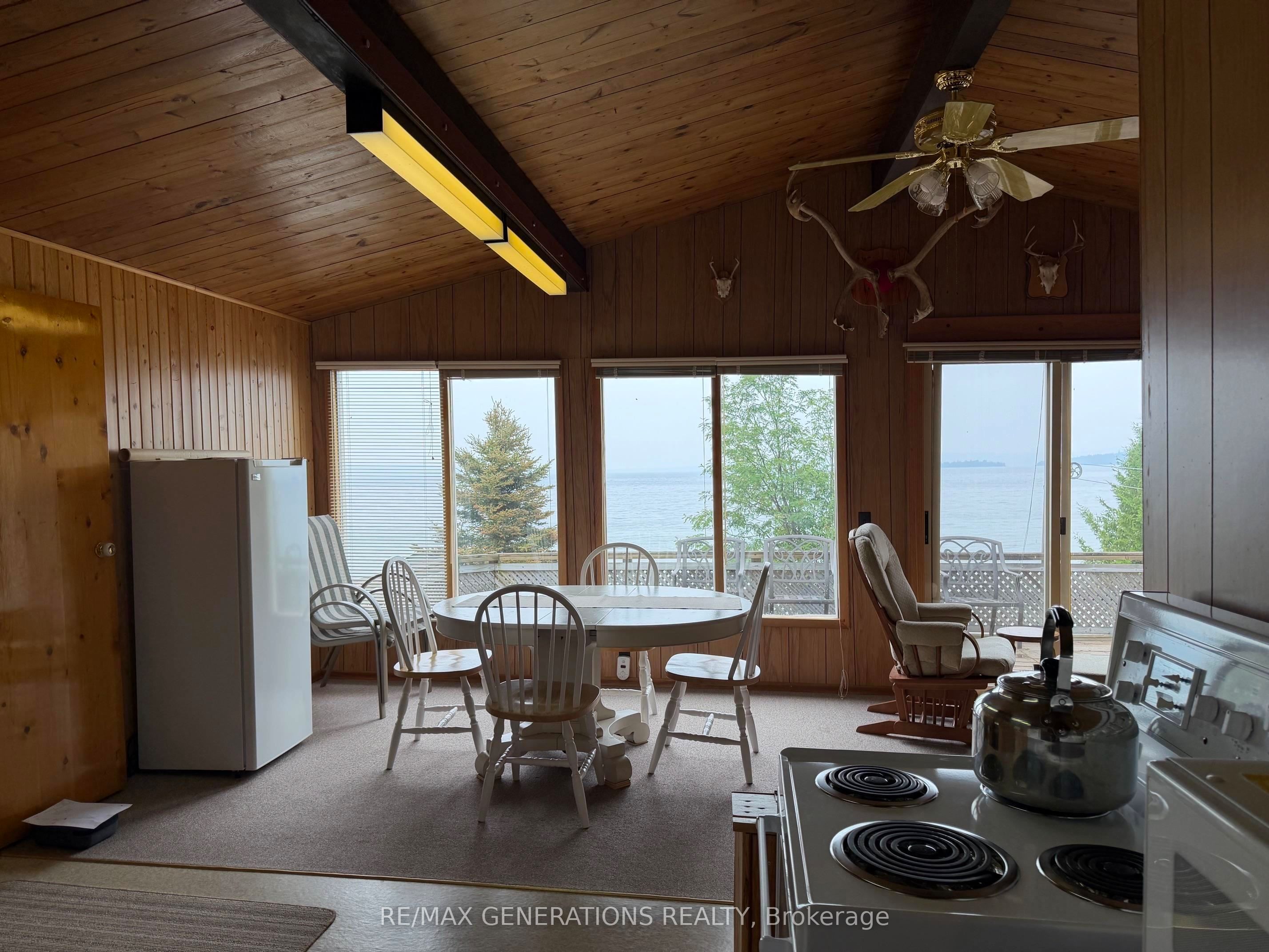 229 Lakeshore Road, Thunder Bay Remote Area, ON P0T 2R0 photo 4