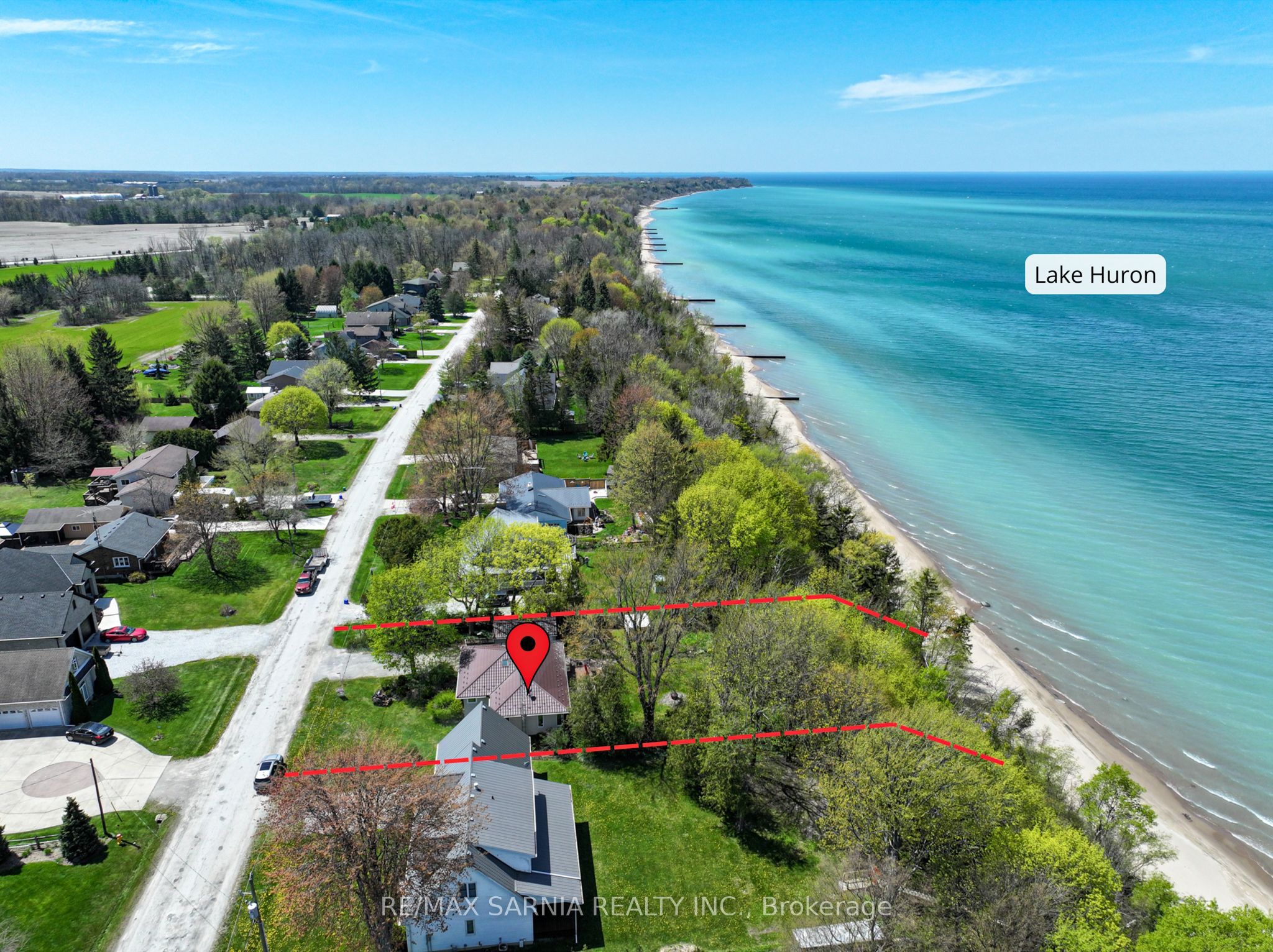 4660 Lakeside Street, Plympton-Wyoming, ON N0N 1J6 photo 5