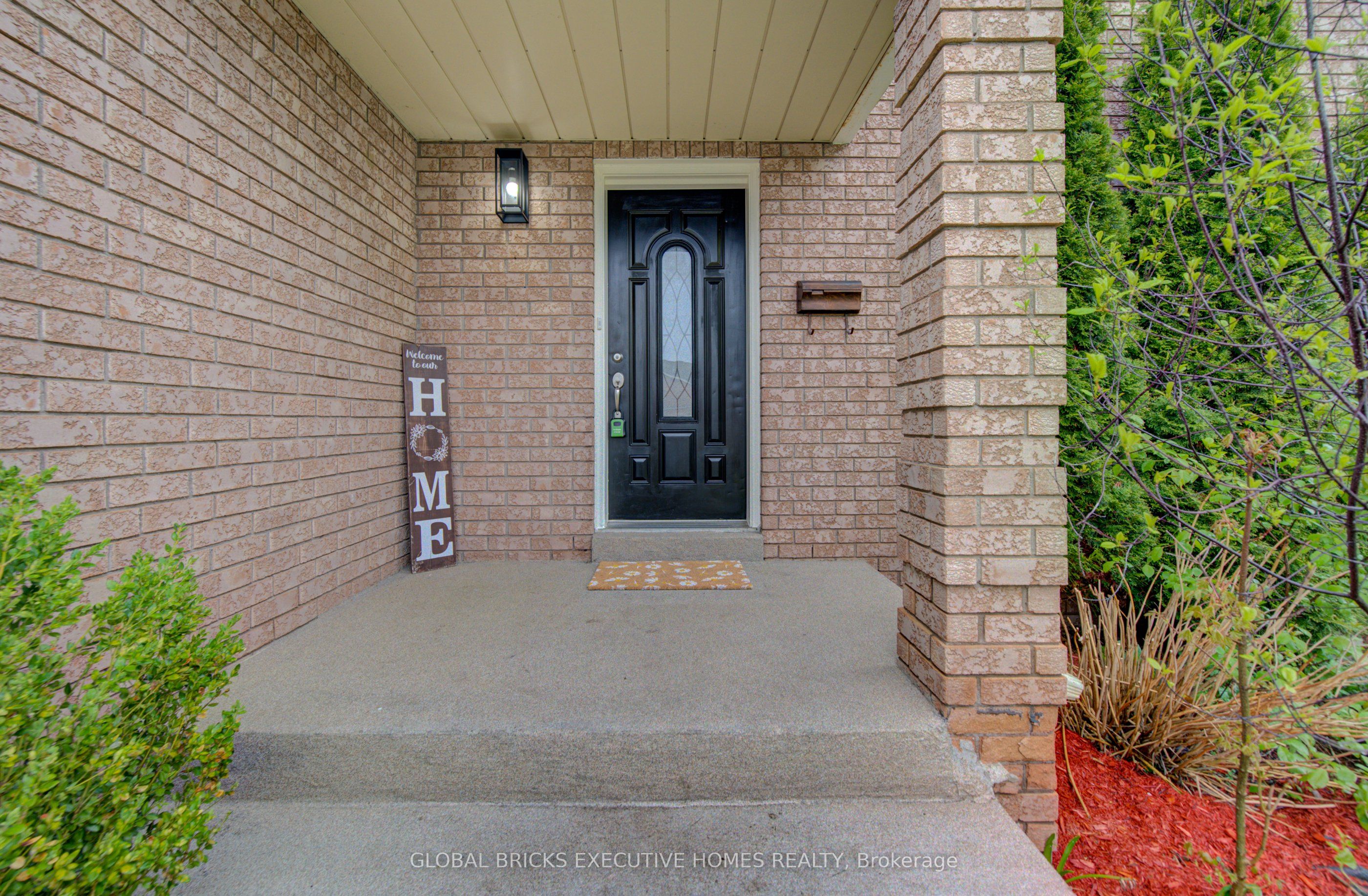 35 Attwood Drive, Cambridge, ON N1T 1L4 photo 5