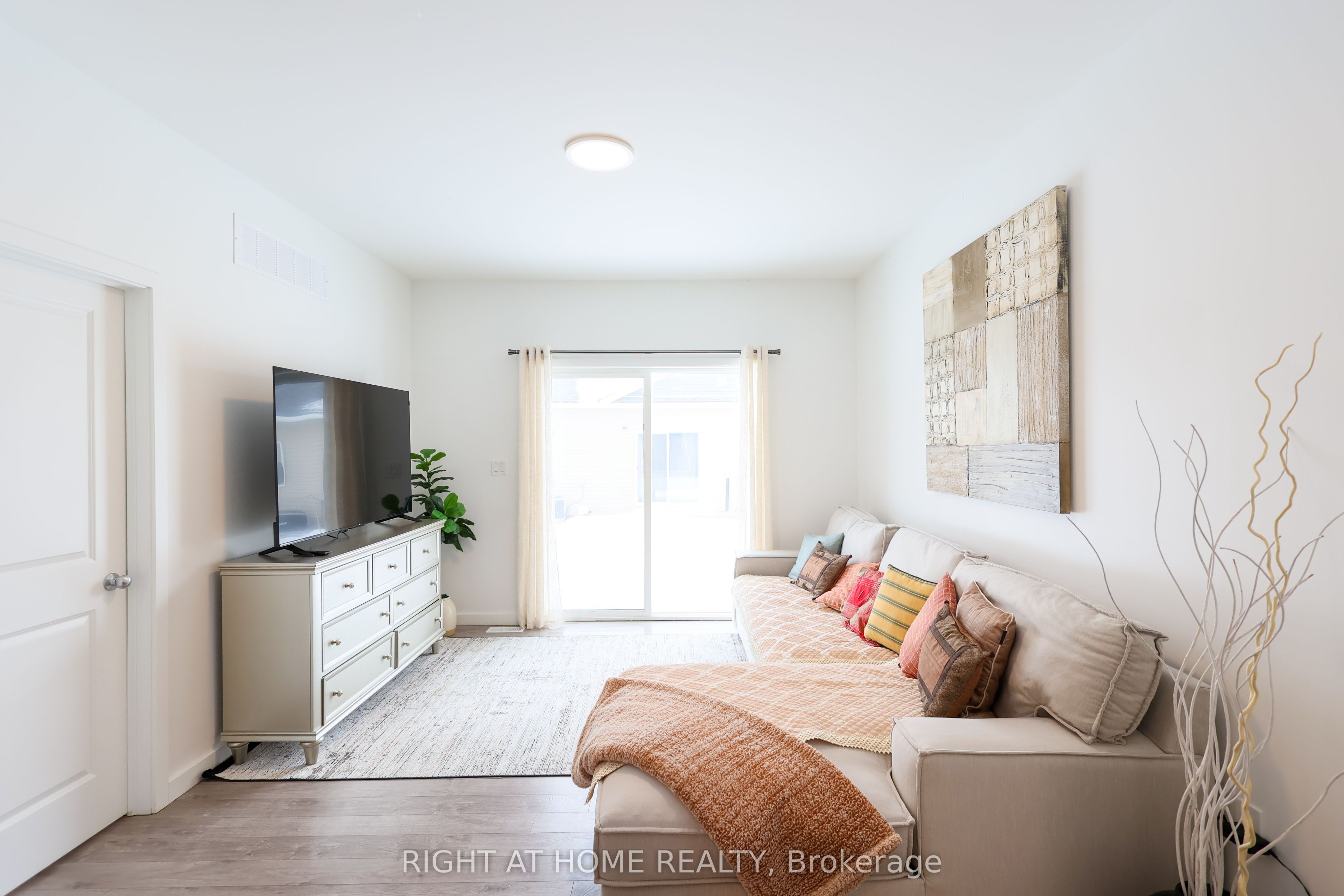 100 Highriver Trail 32, Welland, ON L3C 0H6