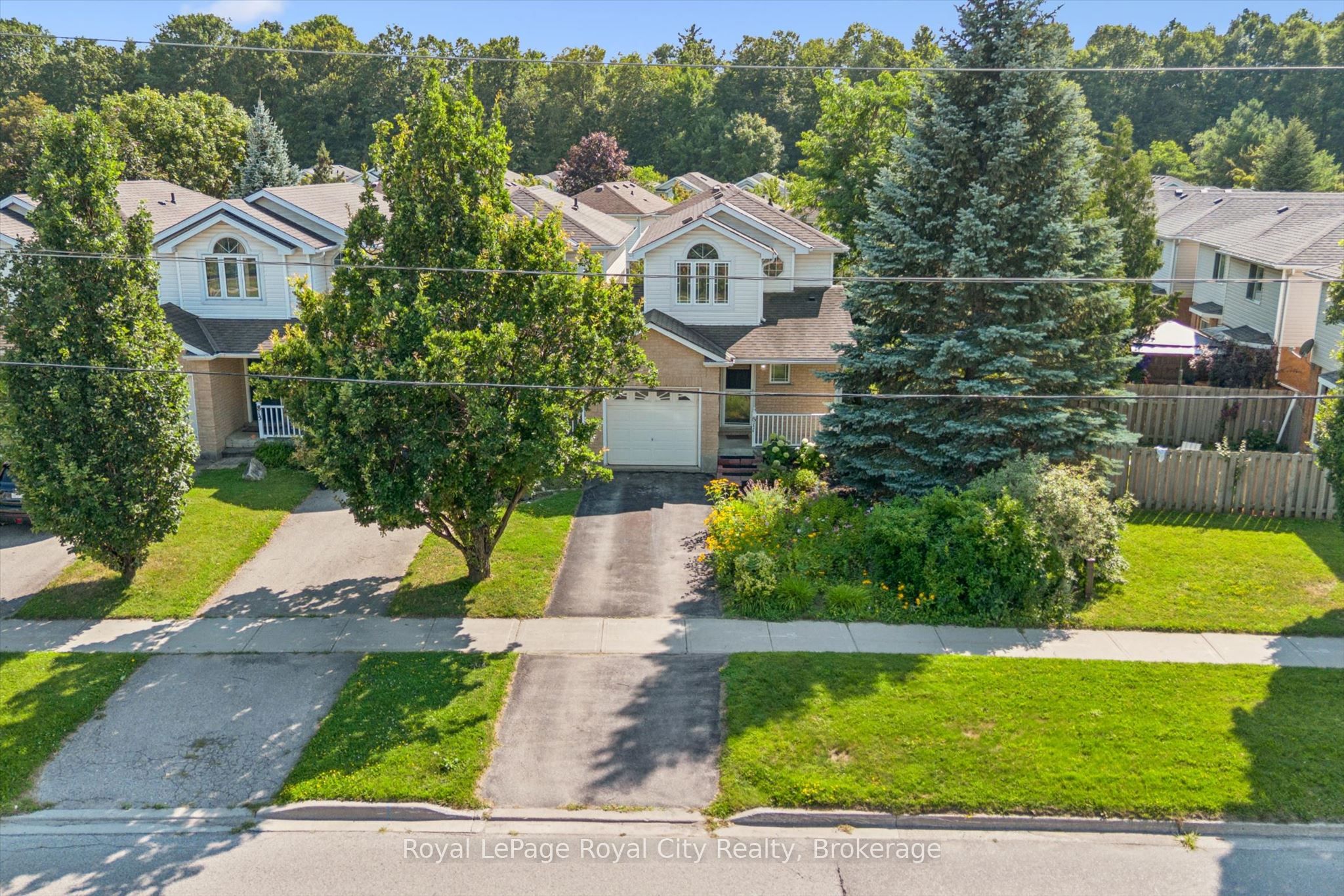 811 Edinburgh Road S, Guelph, ON N1G 4Z5 photo 2