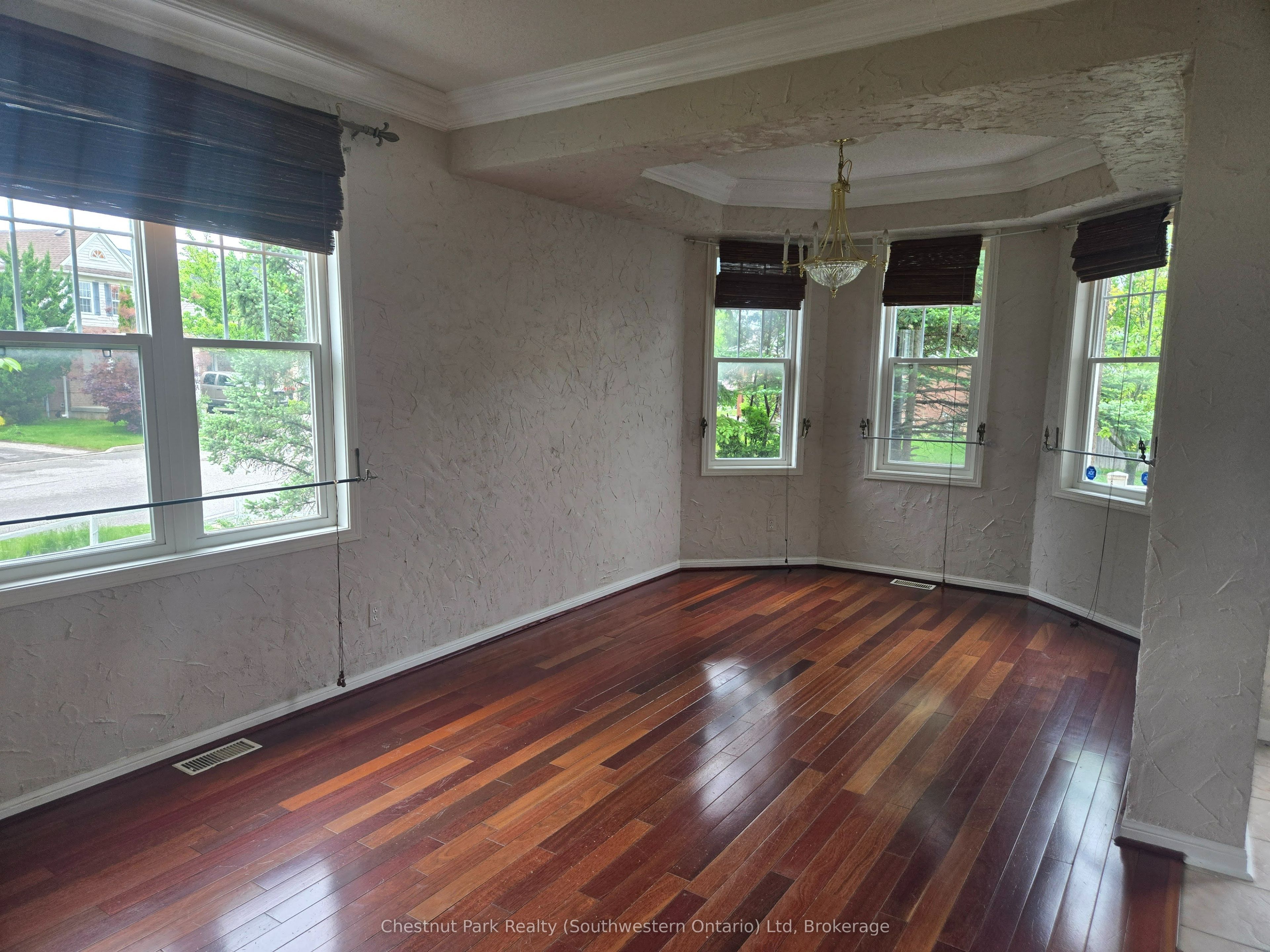 147 Baggs Crescent, Cambridge, ON N1T 2E8 photo 3