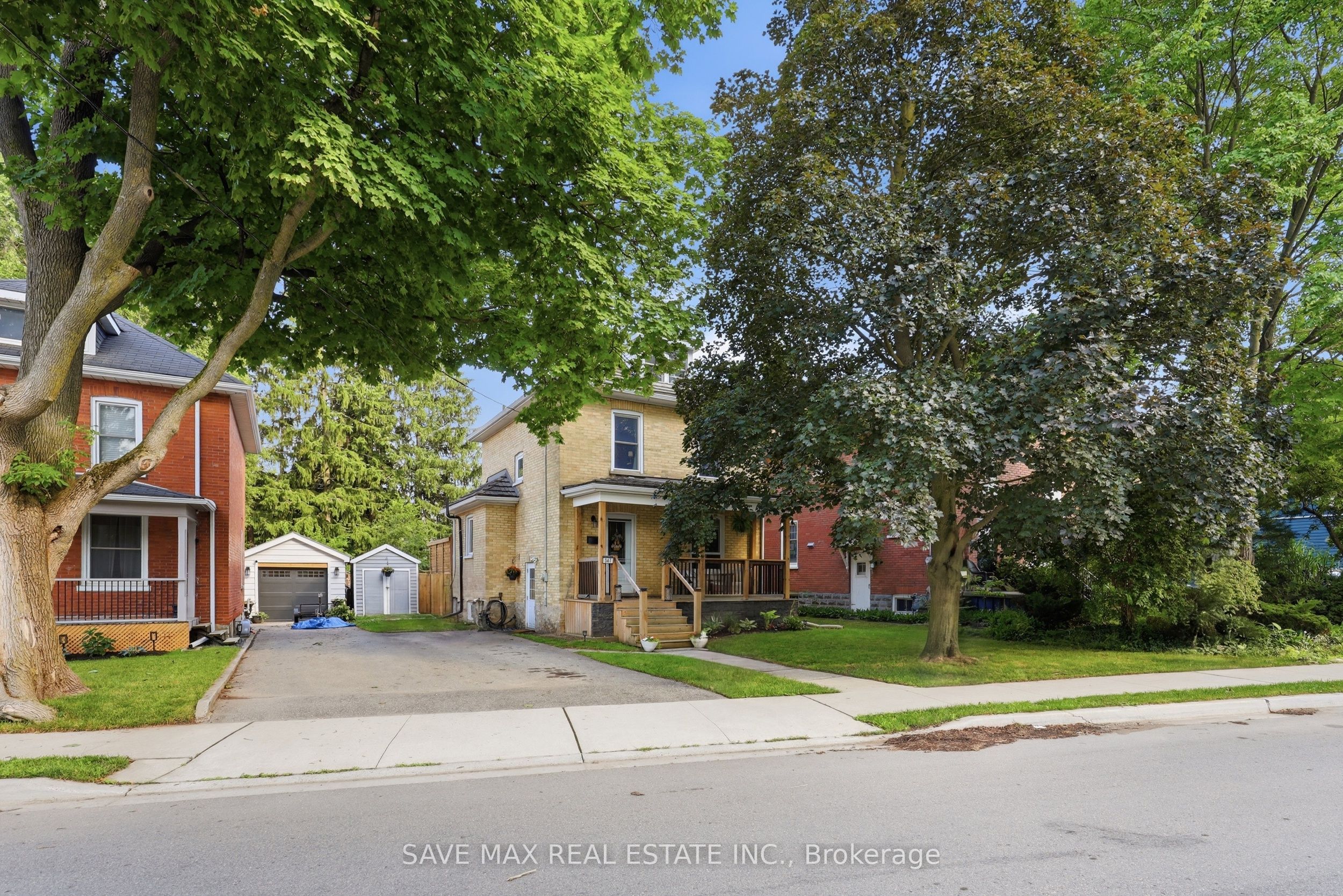 347 Dover Street S, Cambridge, ON N3H 1L6 photo 2