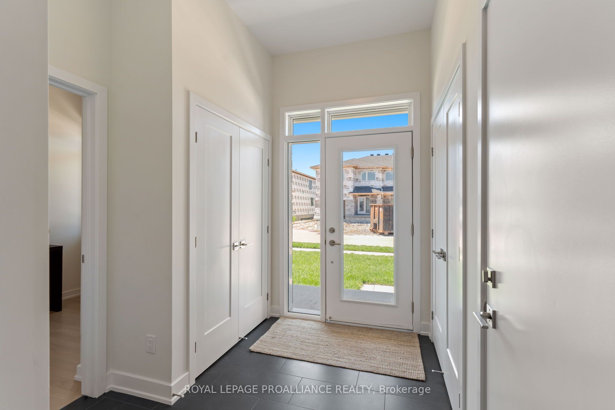 1039 Moore Street, Brockville, ON K6V 0H1 photo 4