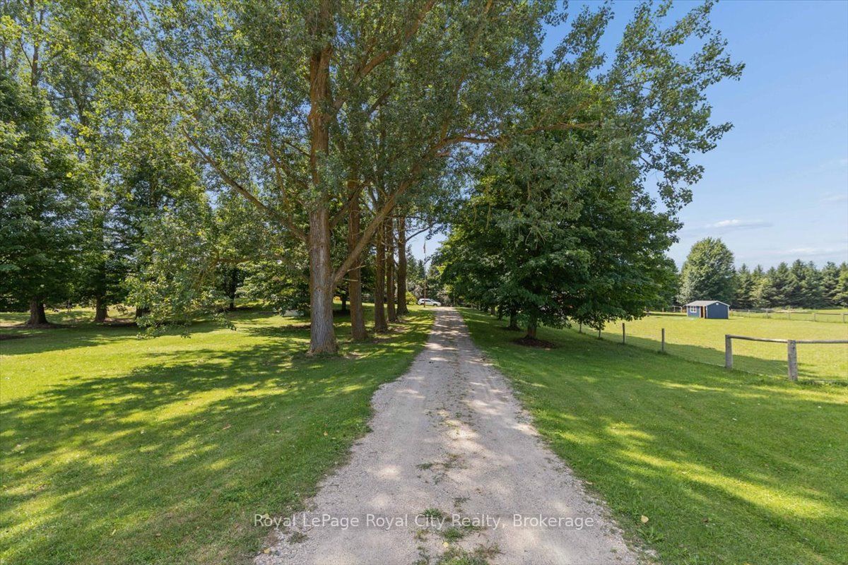 5453 9 Highway, Minto, ON N0G 1M0