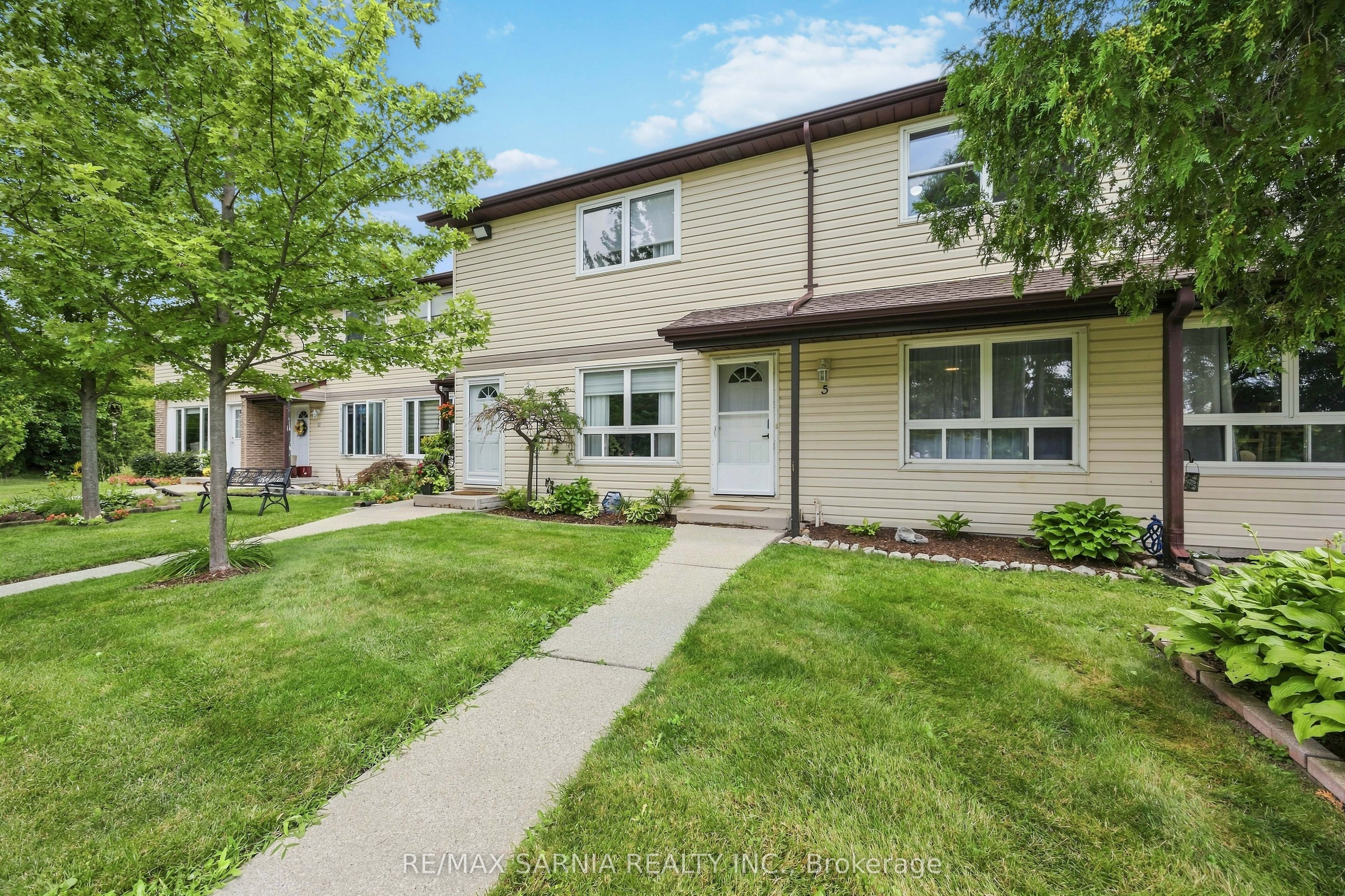200 St Clair Boulevard 5, St. Clair, ON N0N 1G0 photo 2