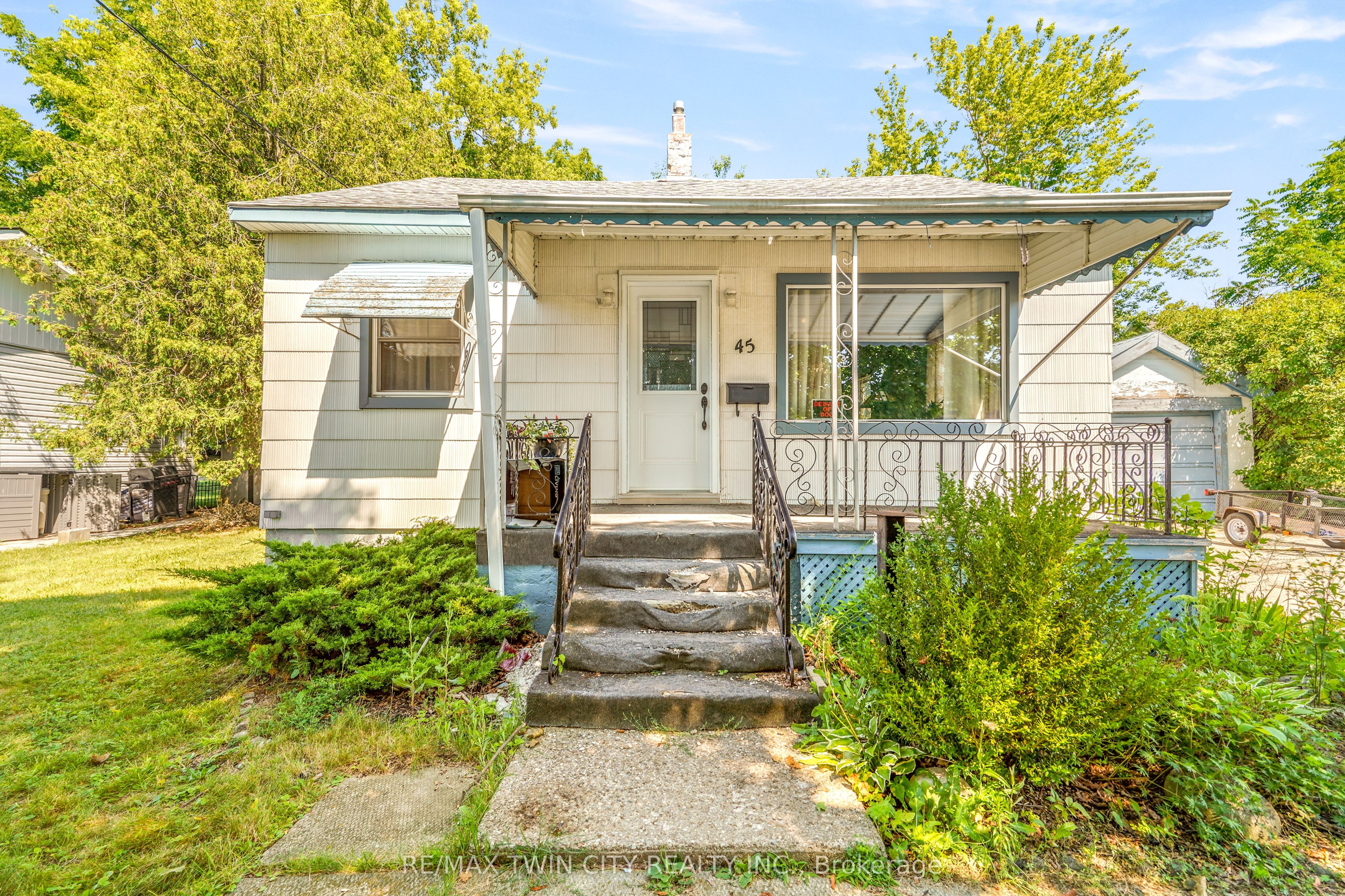 45 Wellington Street, Brant, ON N3L 1T2 photo 4