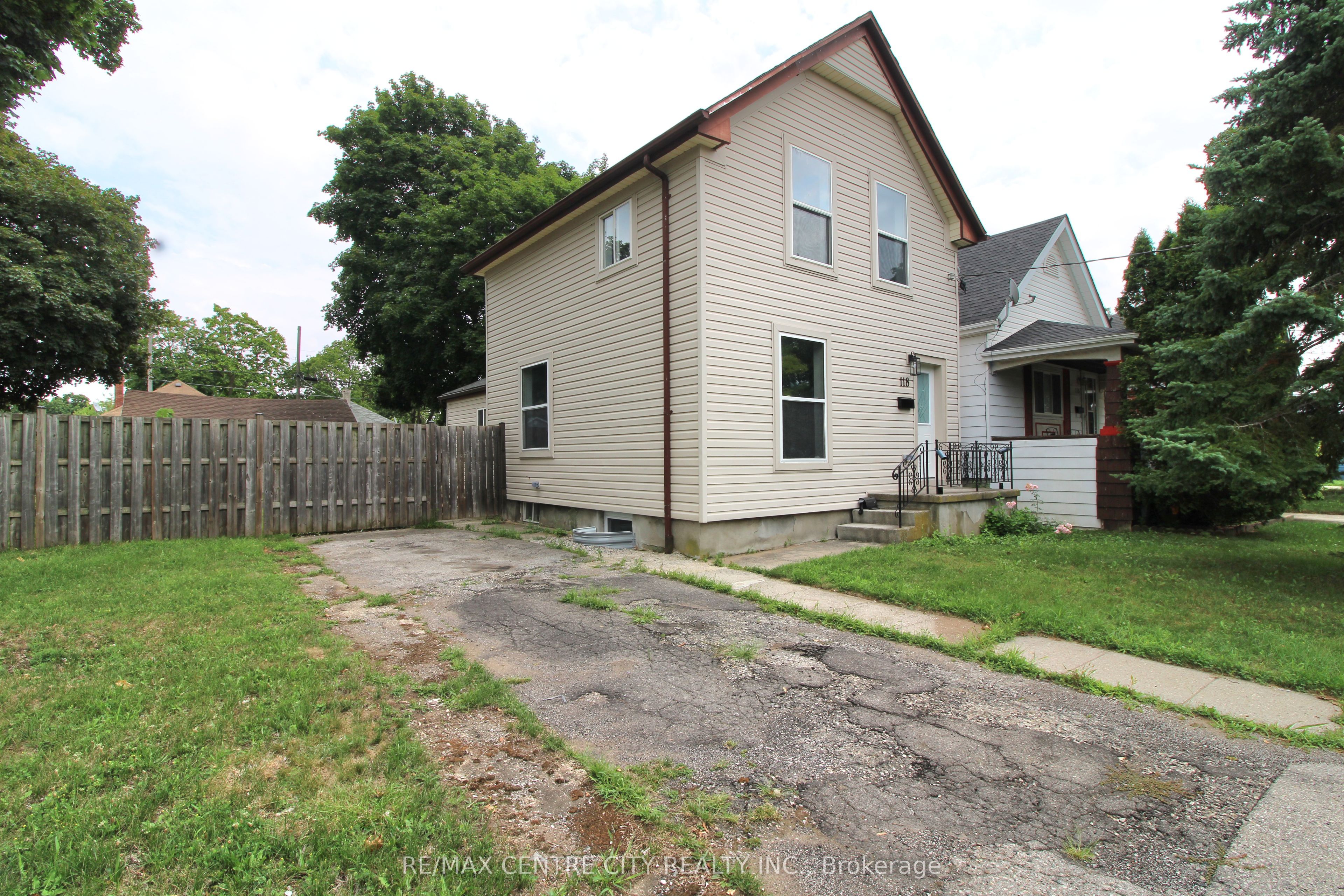 118 Delaware Street, London East, ON N5Z 2N5