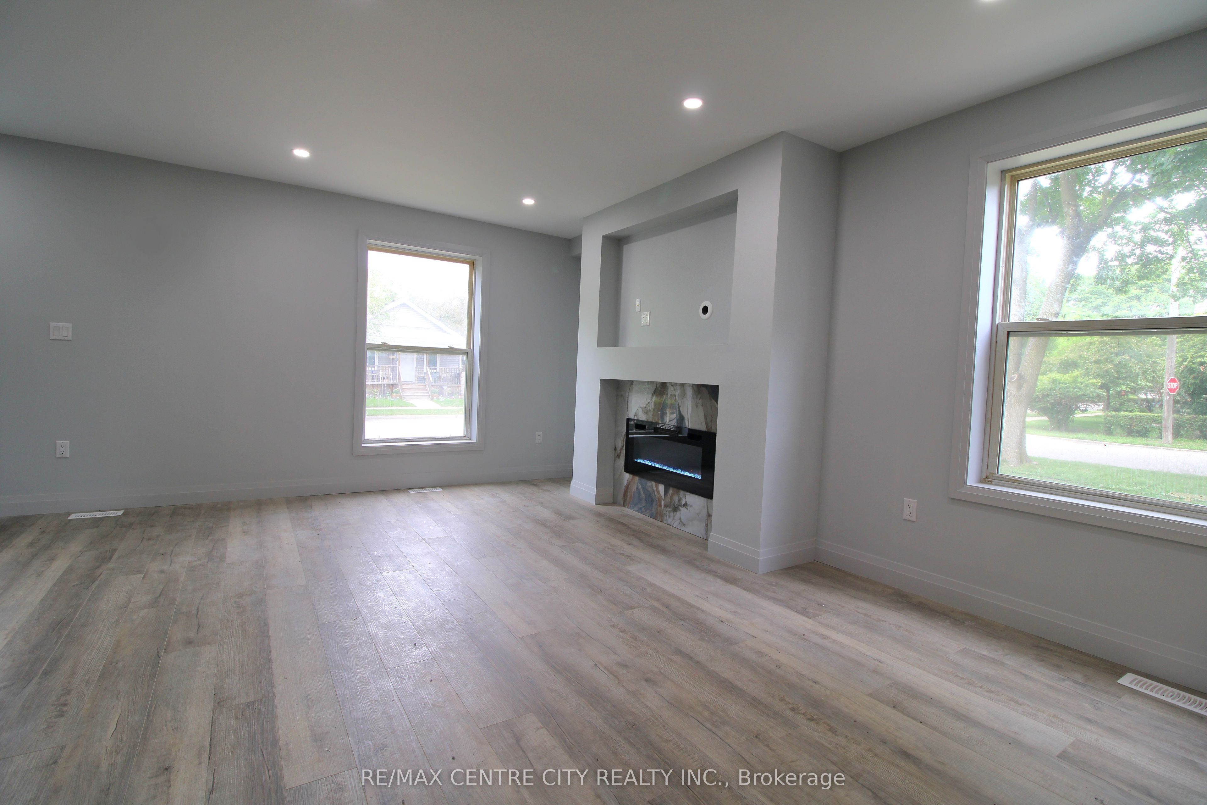 118 Delaware Street, London East, ON N5Z 2N5 photo 3