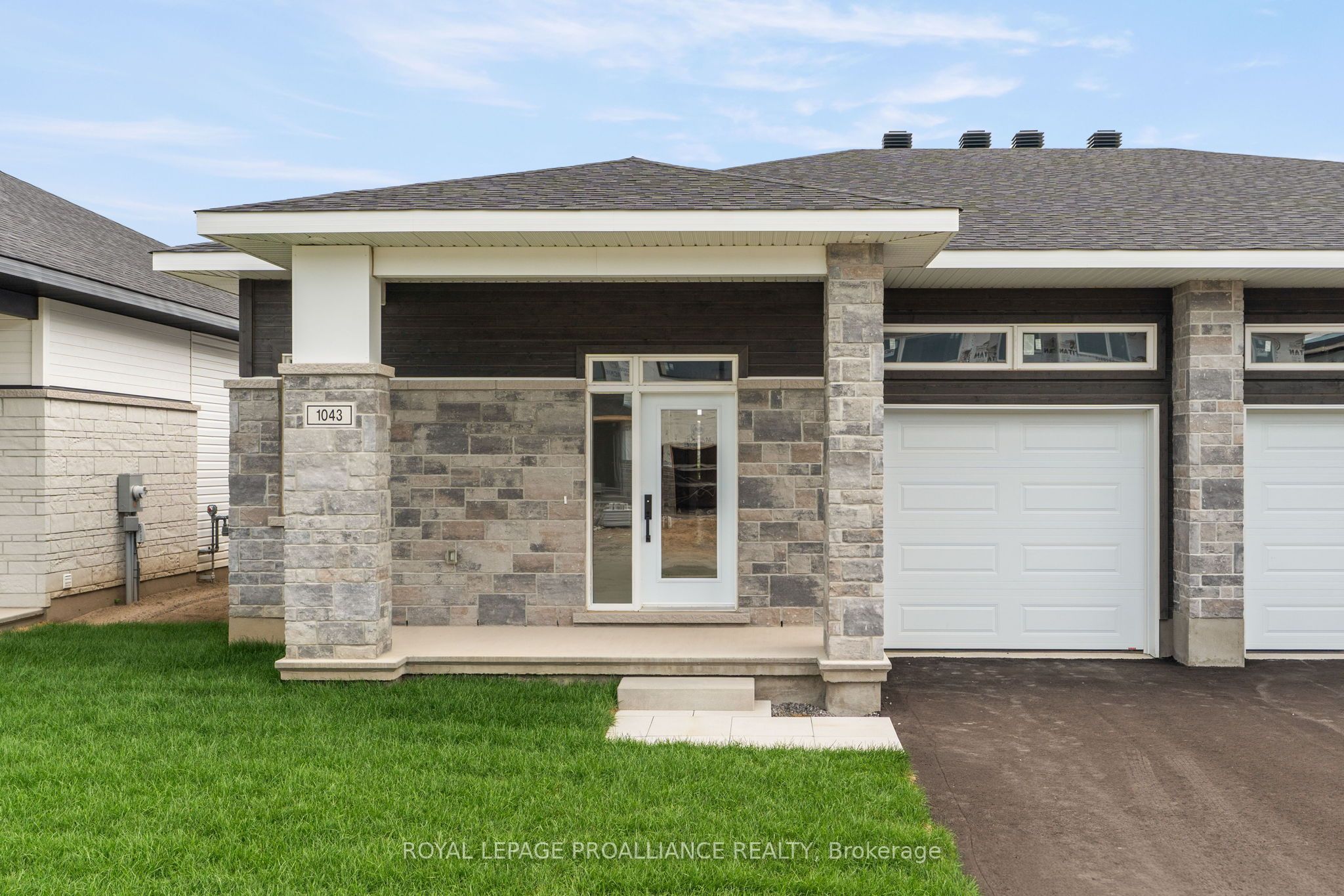 1043 Moore Street, Brockville, ON K6V 0H1