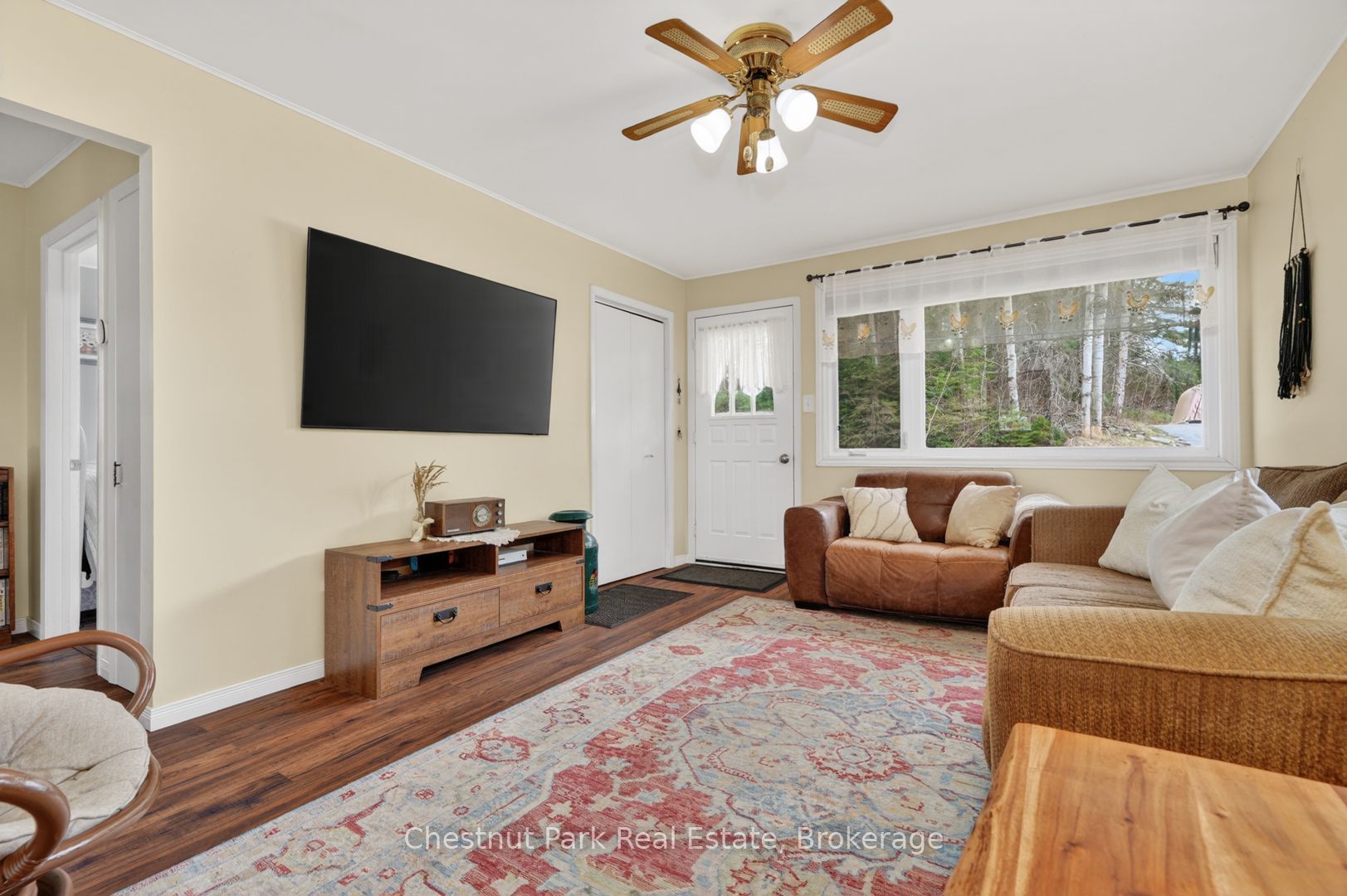 213 Yonge Street, Burk's Falls, ON P0A 1C0 photo 5