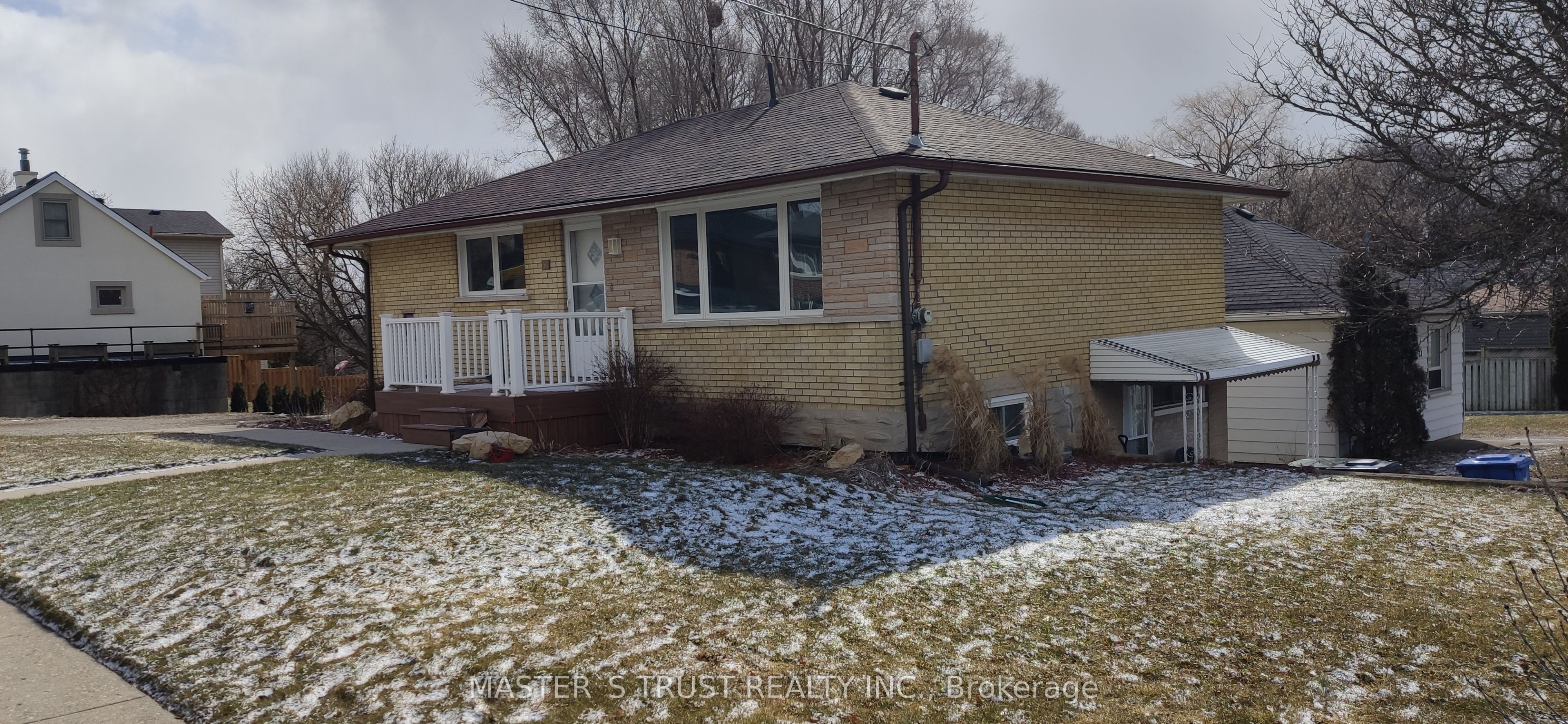 30 William Street Upper, Guelph, ON N1E 5C9 photo 2