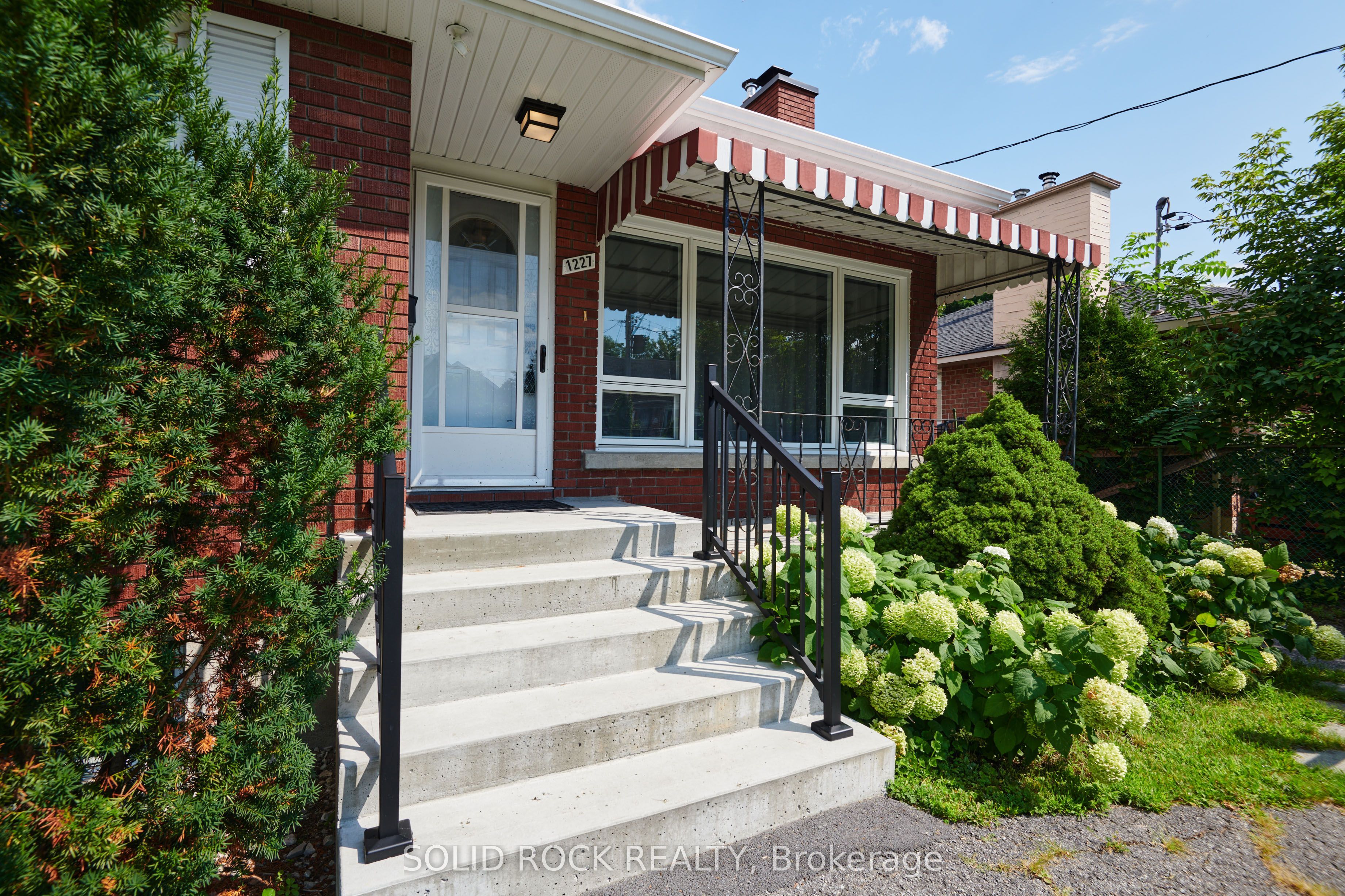 1227 Portland Avenue, Hunt Club - South Keys and Area, ON K1V 6G1 photo 2