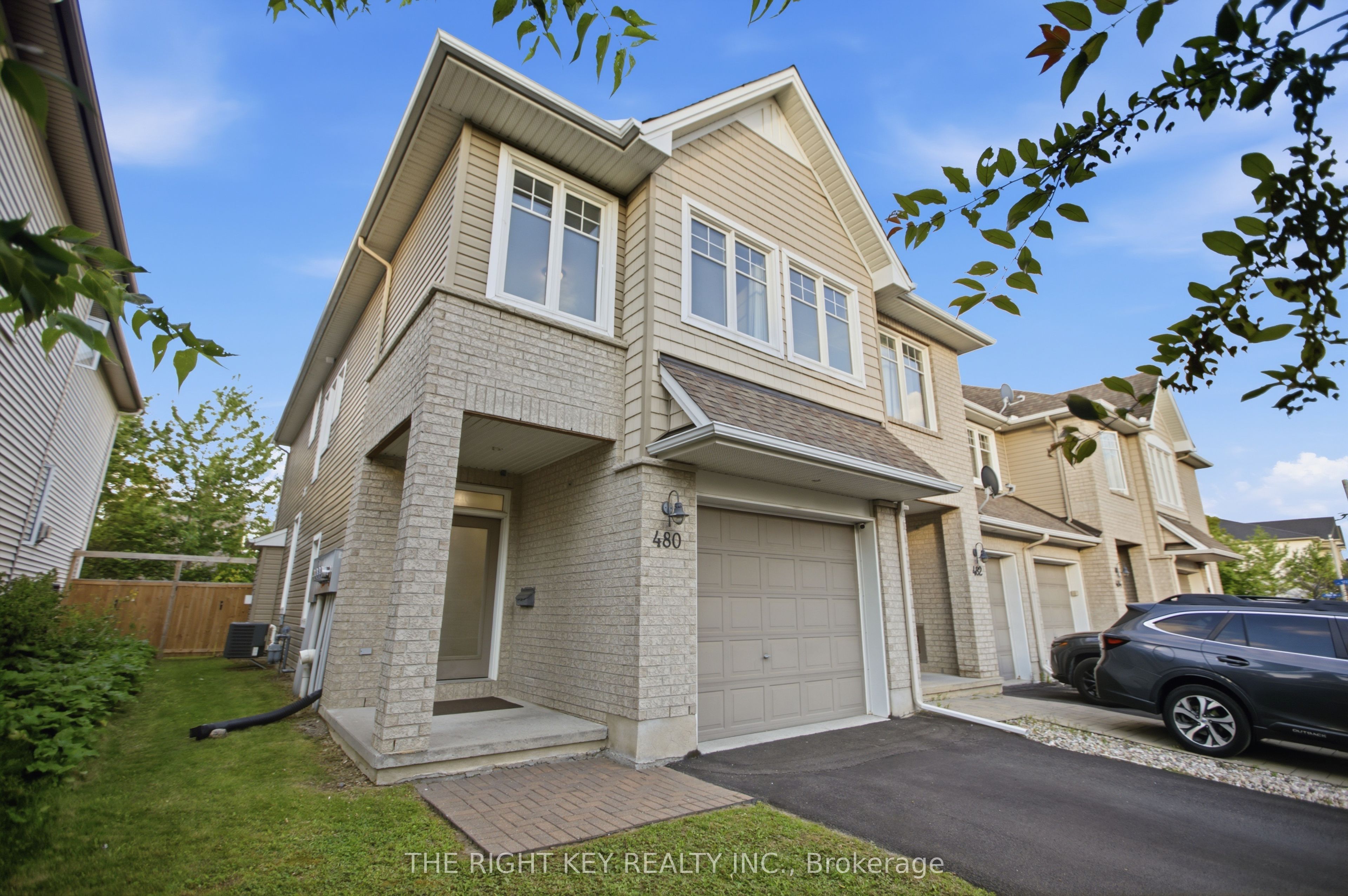 480 Stalwart Crescent, Blossom Park - Airport and Area, ON K1T 0H3 photo 2