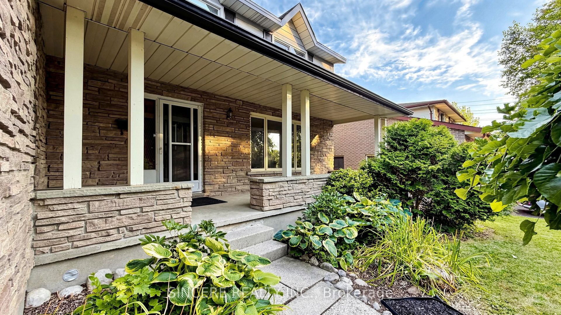 118 Candlewood Crescent, Waterloo, ON N2L 5M8 photo 2