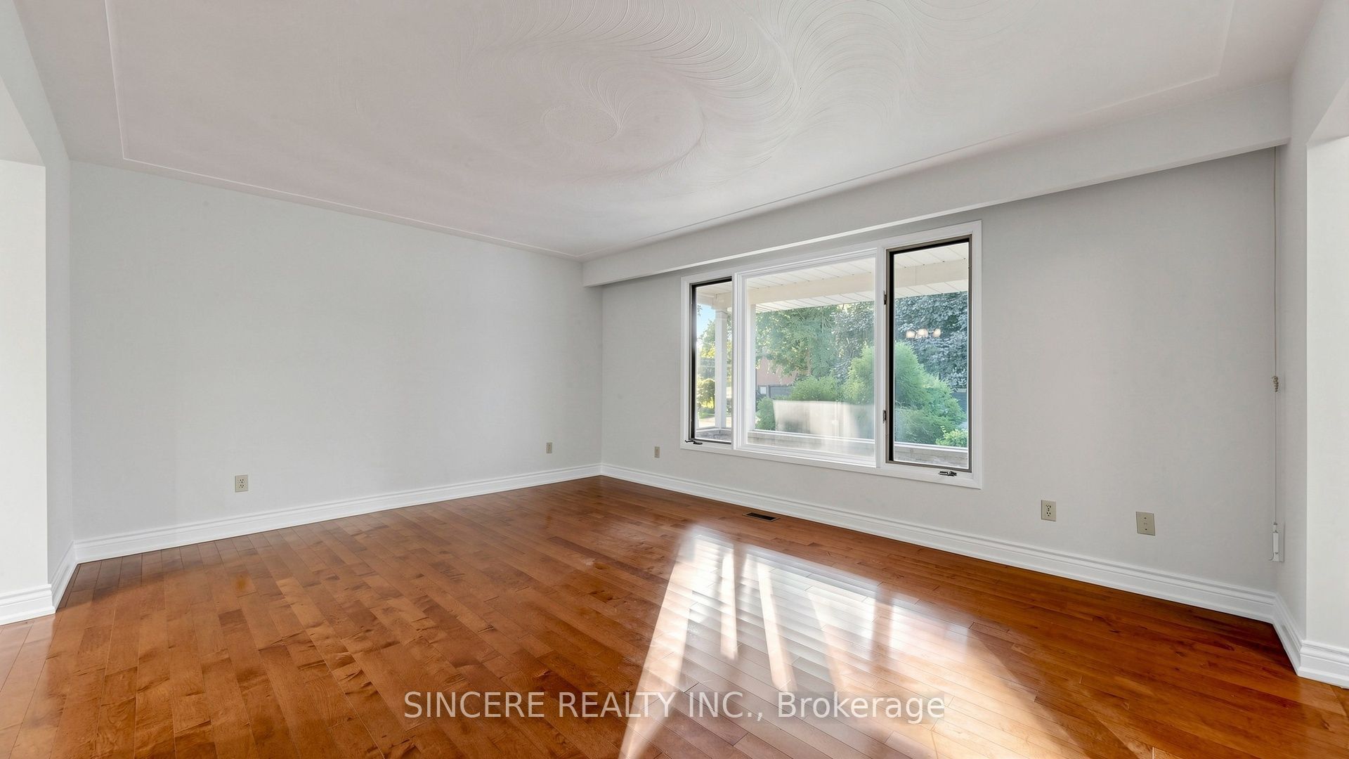 118 Candlewood Crescent, Waterloo, ON N2L 5M8 photo 3