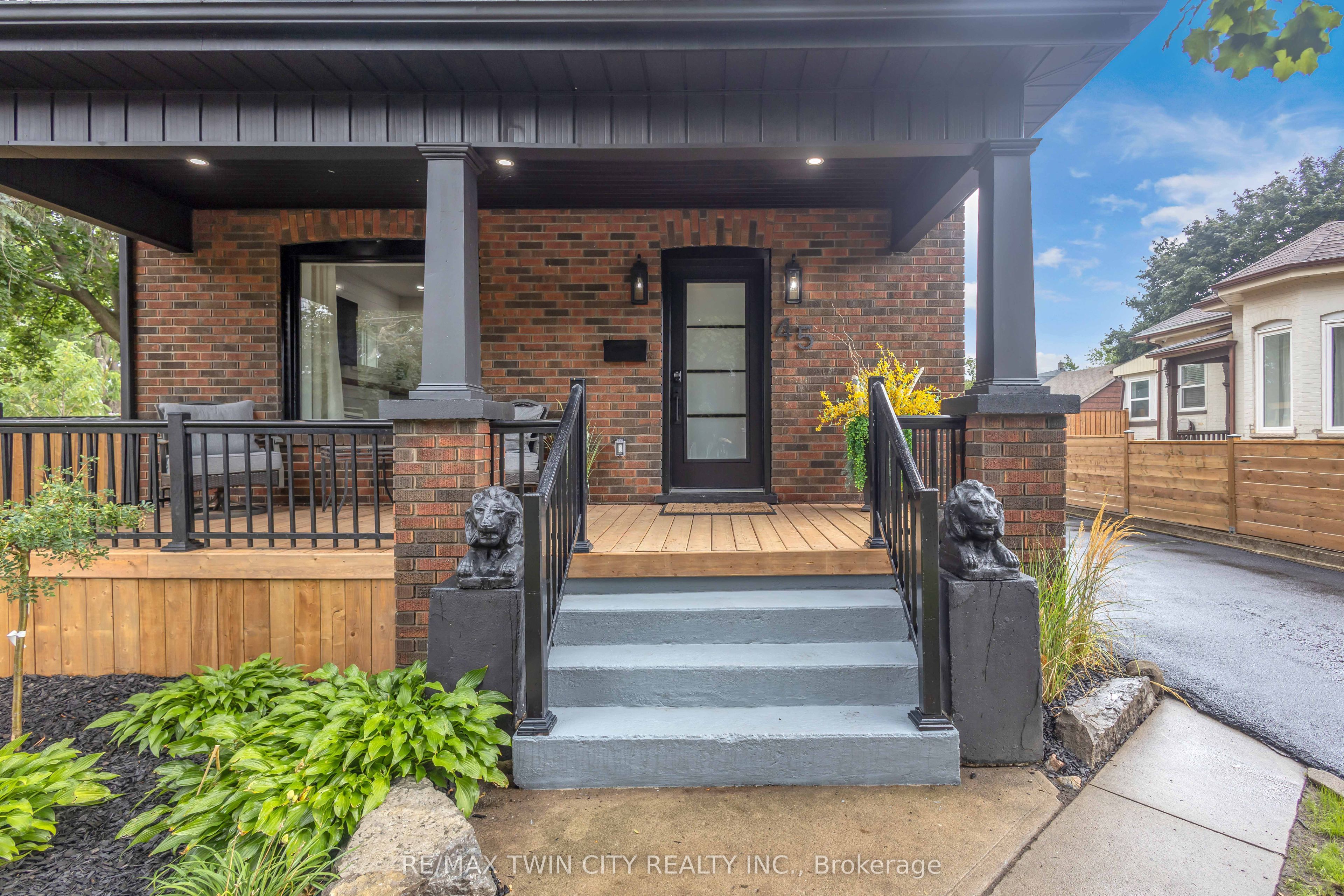 45 Brighton Avenue, Brantford, ON N3S 1V8 photo 2