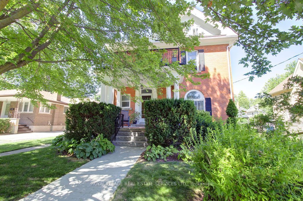 120 Hibernia Street, Stratford, ON N5A 5V4 photo 2