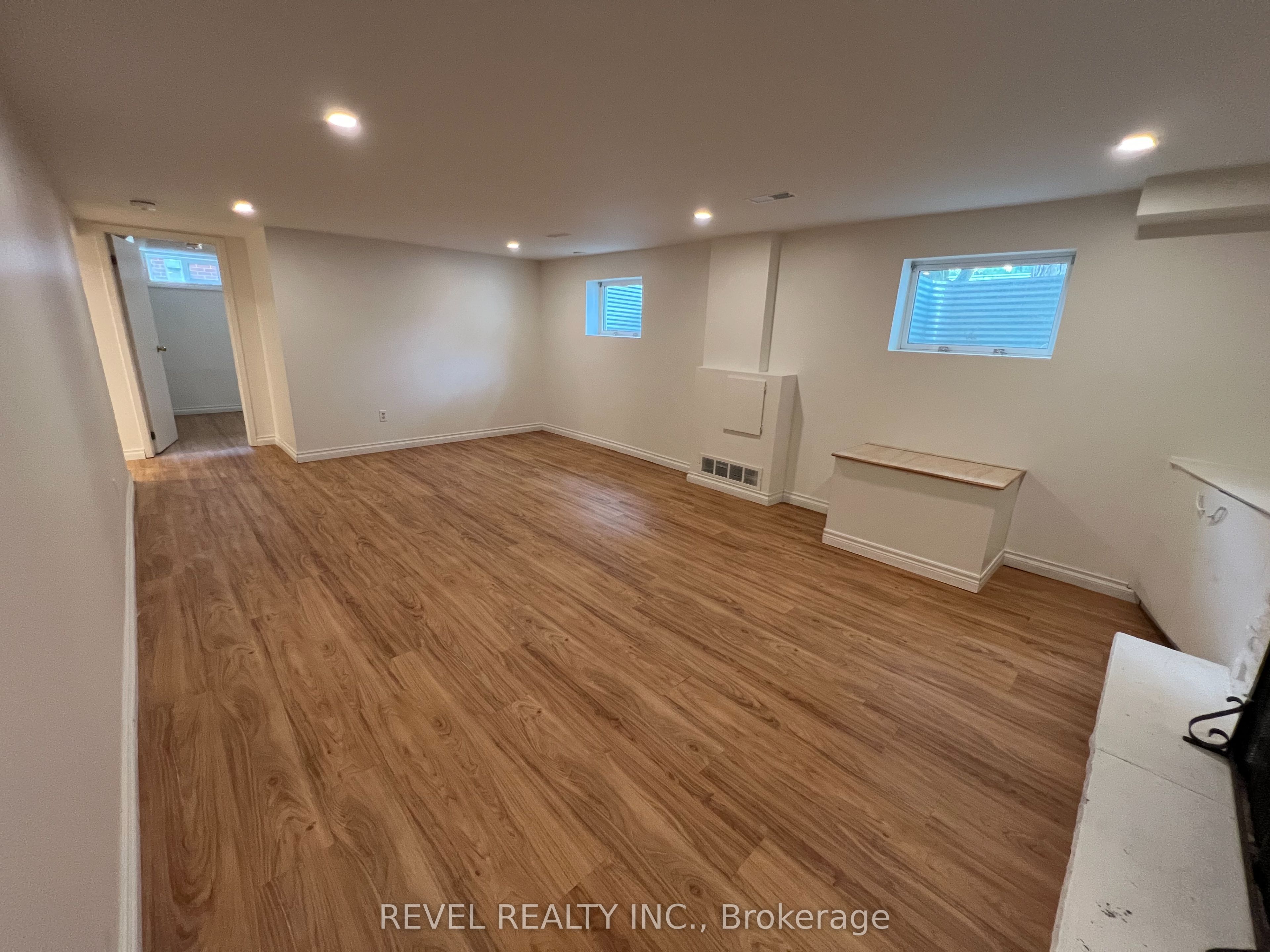 9 Collingwood Street Lower, Guelph, ON N1E 3R2 photo 5