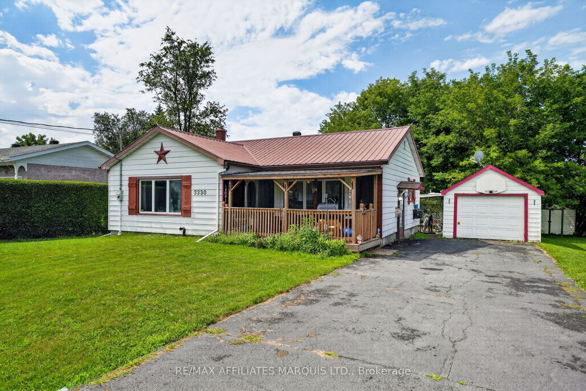 3330 Poirier Avenue, Cornwall, ON K6K 1E1 photo 2