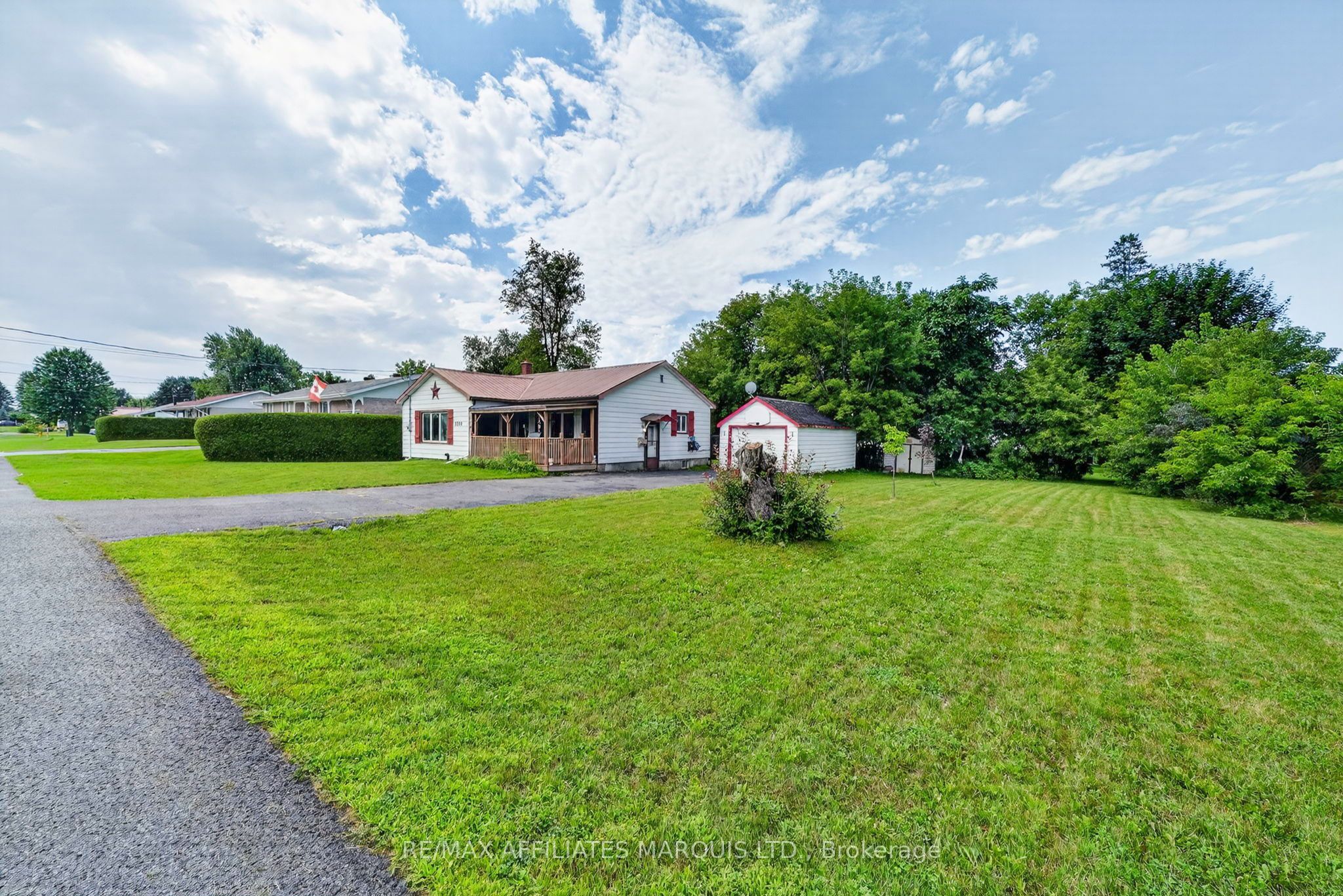 3330 Poirier Avenue, Cornwall, ON K6K 1E1 photo 3