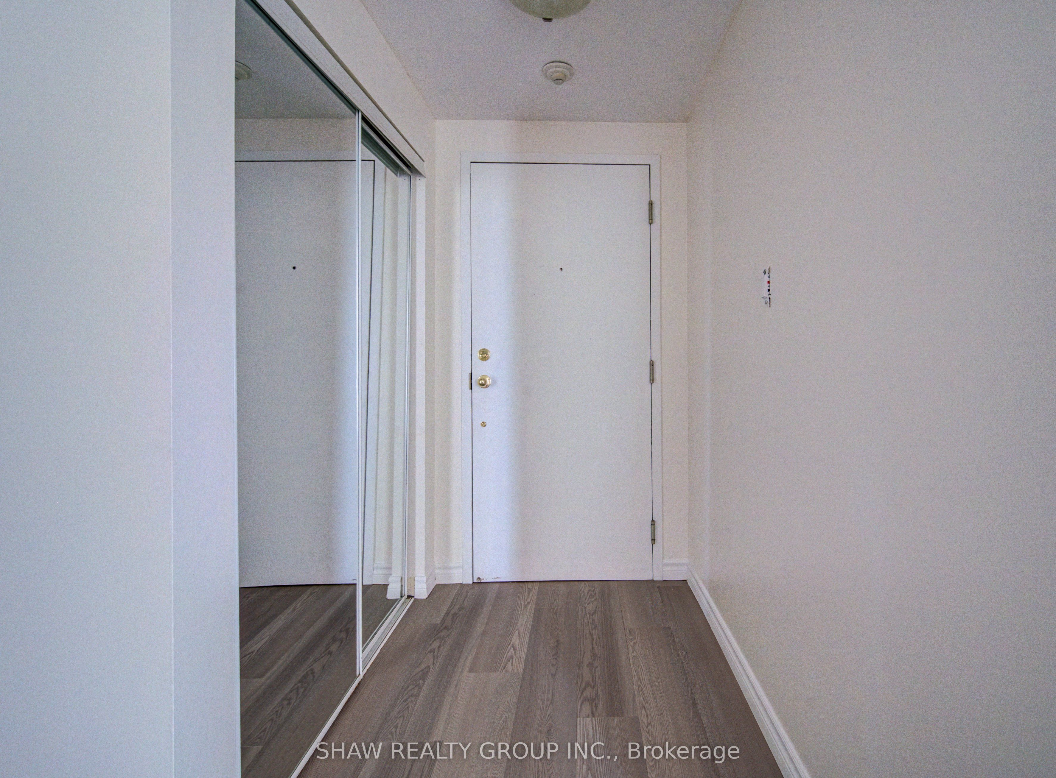 135 James Street S 1402, Hamilton, ON L8P 2Z6 photo 5