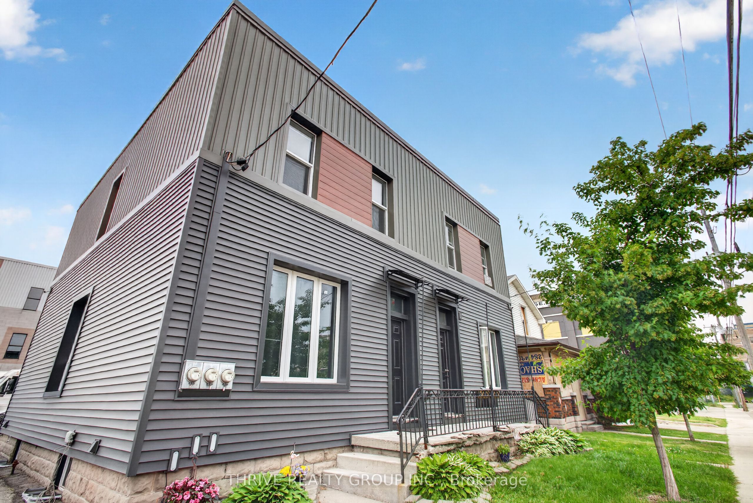 261 Clarence Street, London East, ON N6B 2K2
