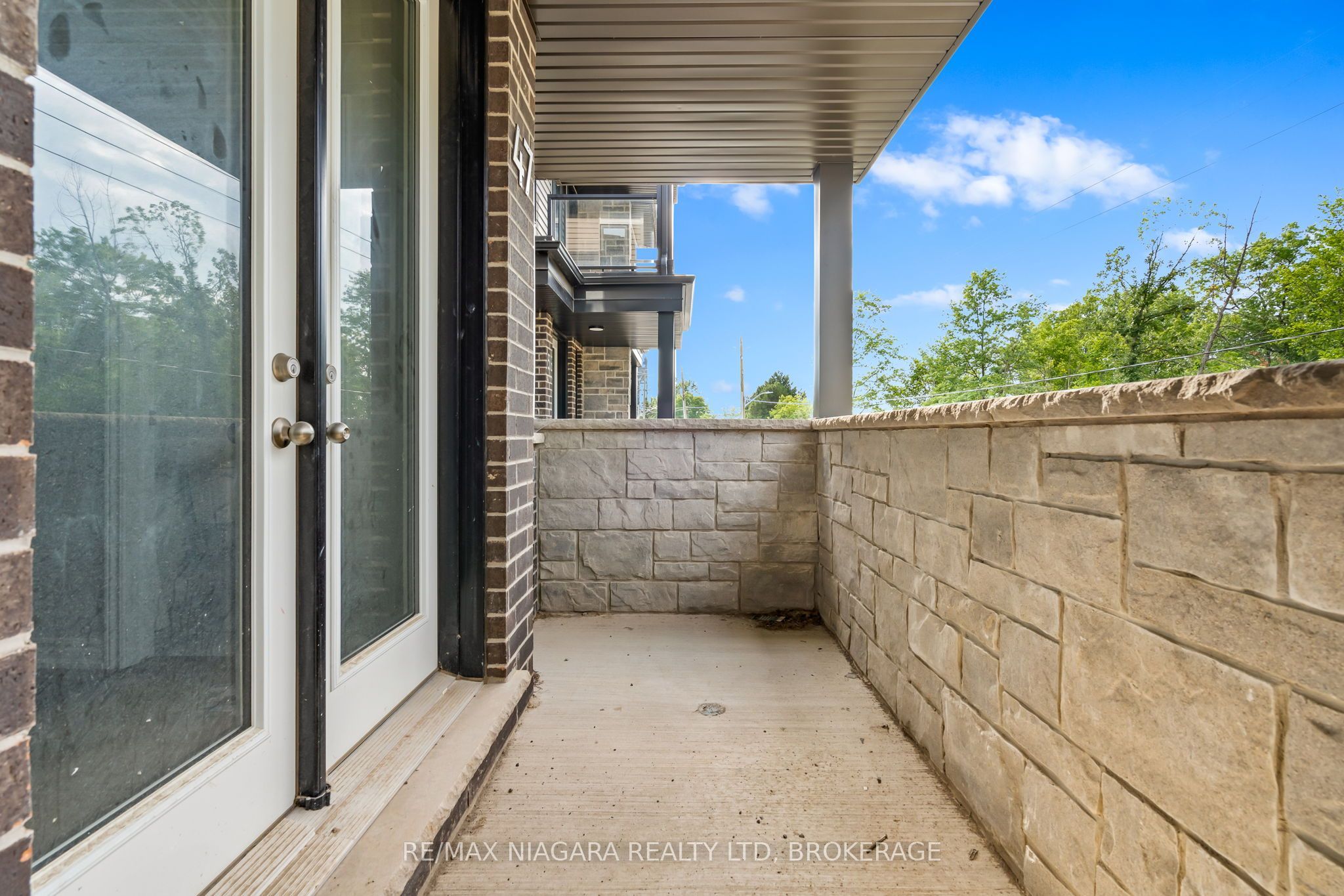 47 Superior Street, Welland, ON L3B 3G3 photo 3