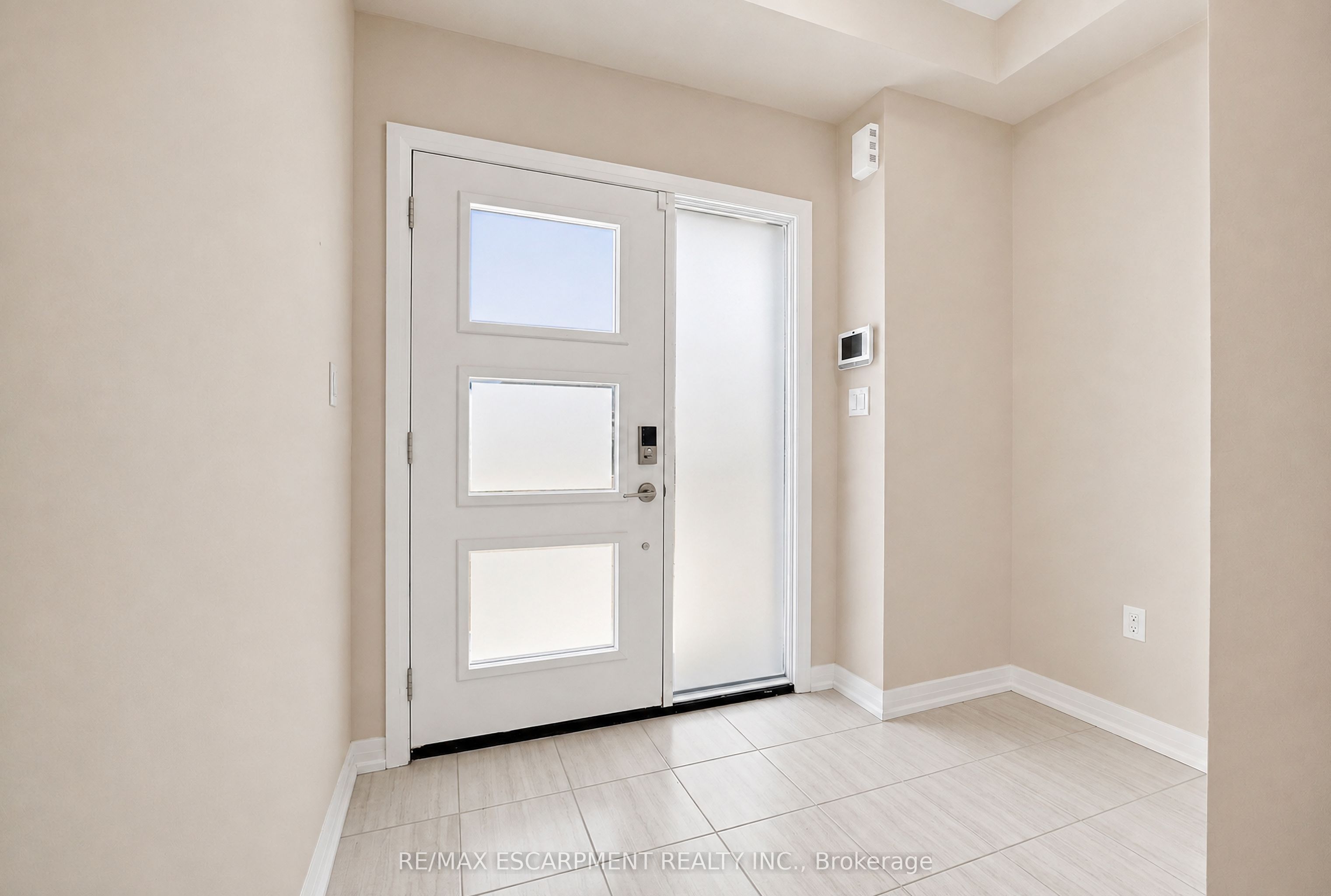 761 Bradford Avenue, Fort Erie, ON L2A 0H3 photo 3