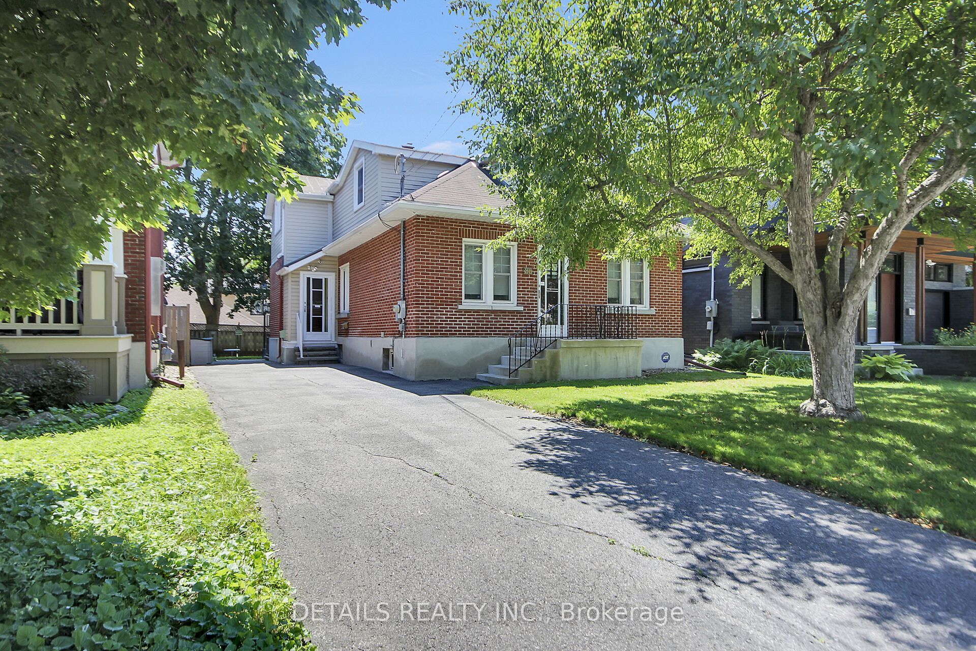 88 Helena Street, Tunneys Pasture and Ottawa West, ON K1Y 3N1 photo 2