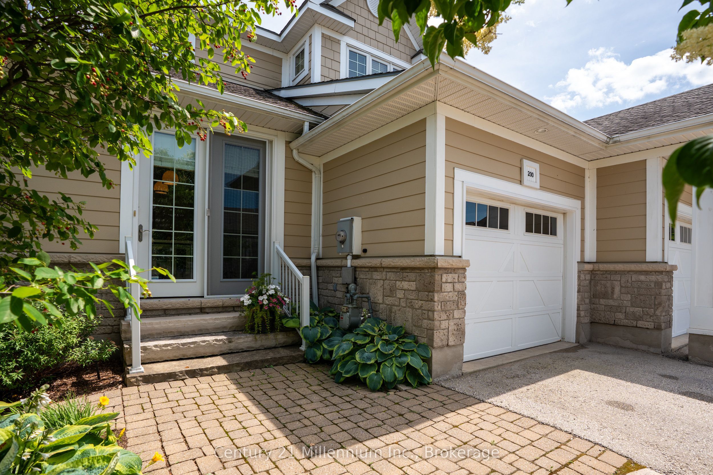 200 Ironwood Way, Georgian Bluffs, ON N0H 1S0 photo 4