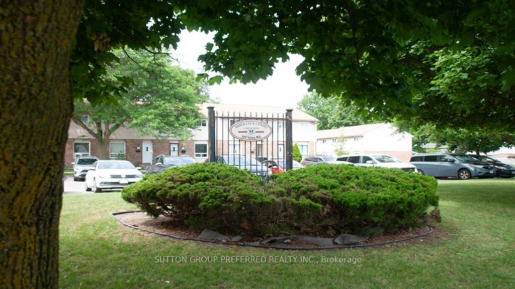 311 Vesta Road 16, London East, ON N5Y 5H9