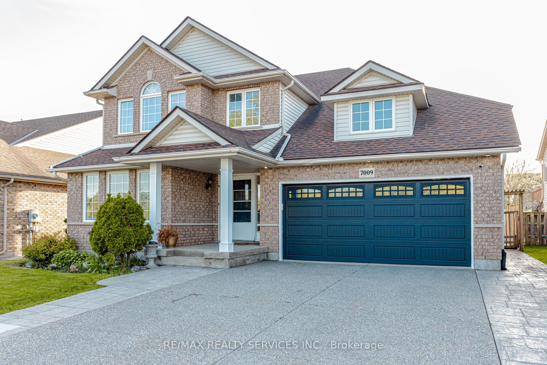 7009 KALAR Road, Niagara Falls, ON L2H 3J6 photo 2