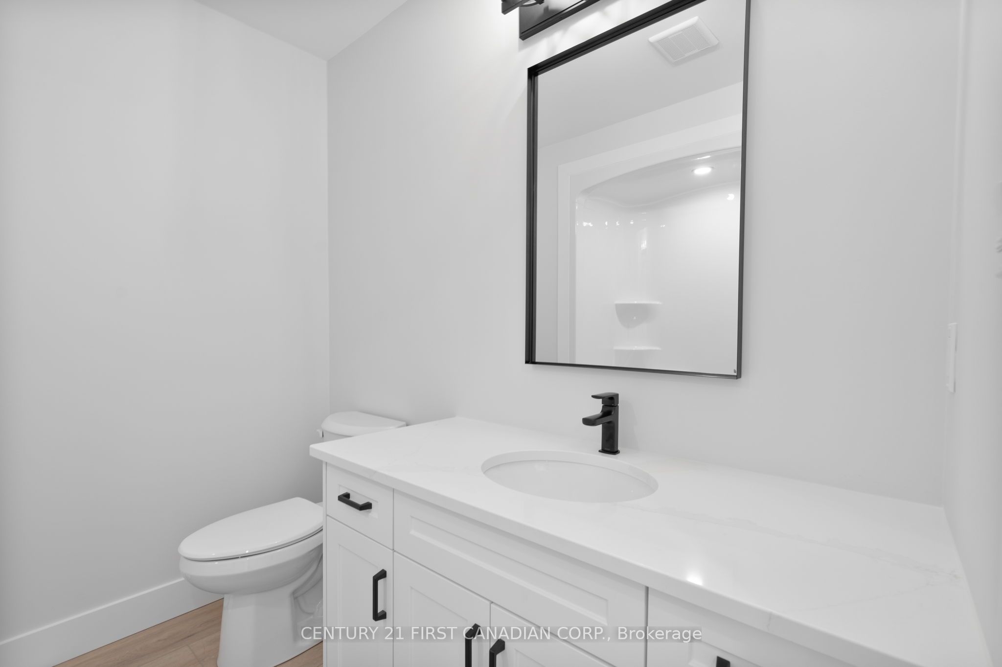 29 Sheldabren Street, North Middlesex, ON N0M 1A0 photo 5