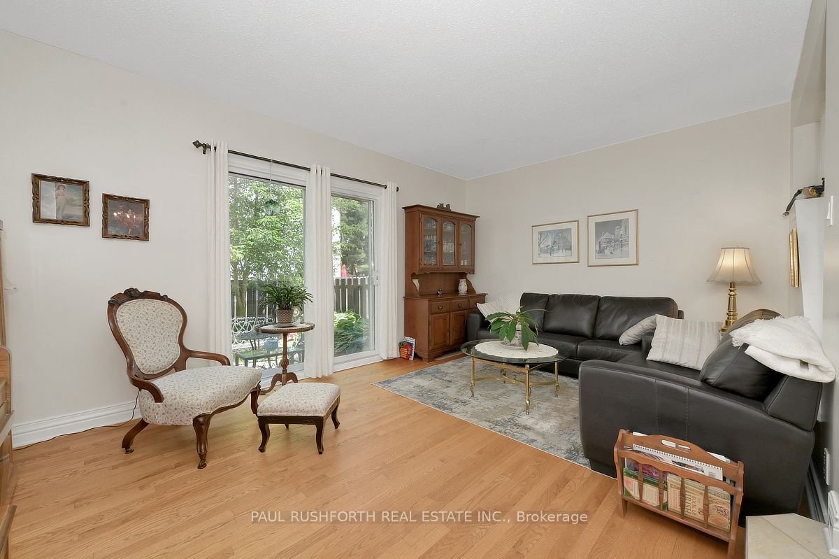 6426 Nuggett Drive, Orleans - Convent Glen and Area, ON K1C 4X8 photo 4