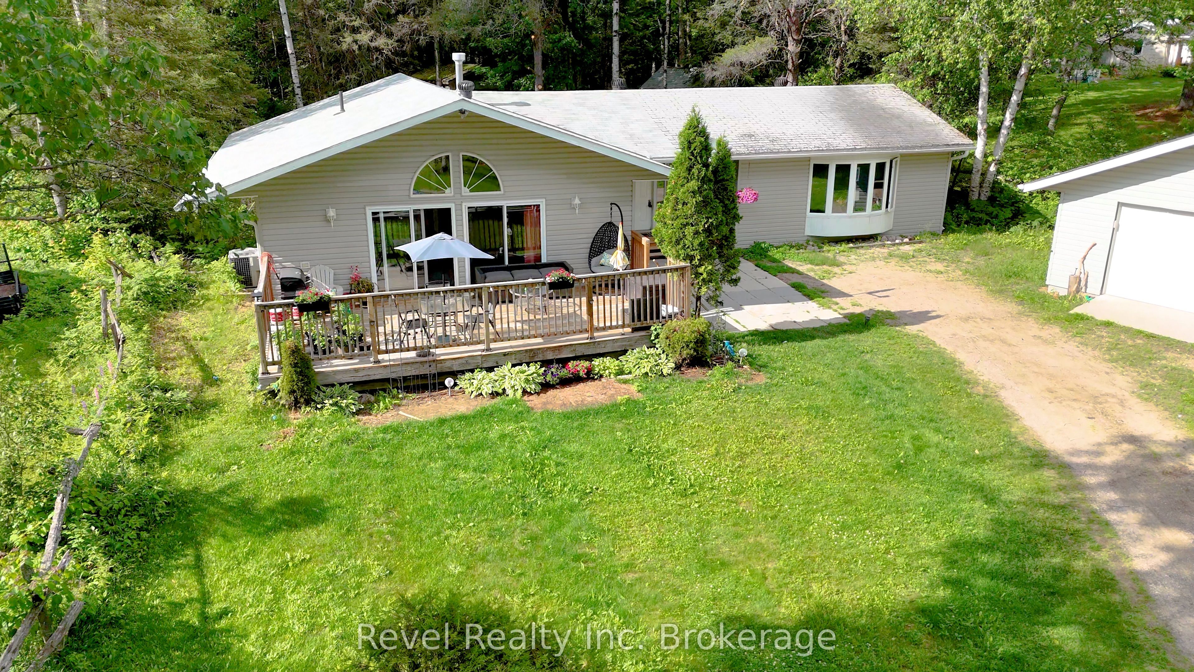 36 Tebby Boulevard, South River, ON P0A 1X0 photo 2