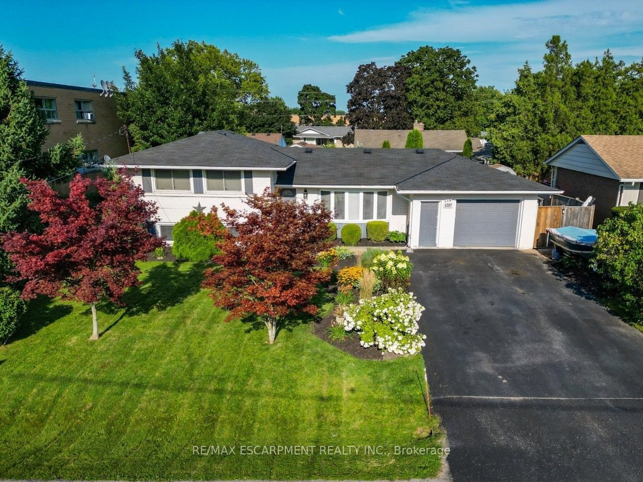 4387 Jackson Street, Lincoln, ON L3J 0N9