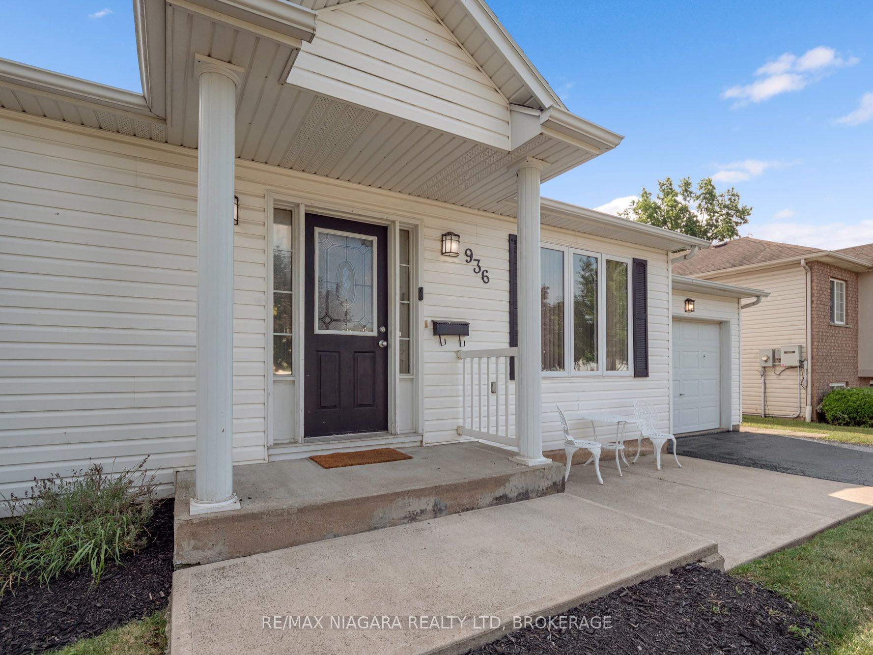 936 Colette Road, Fort Erie, ON L2A 6G7 photo 2