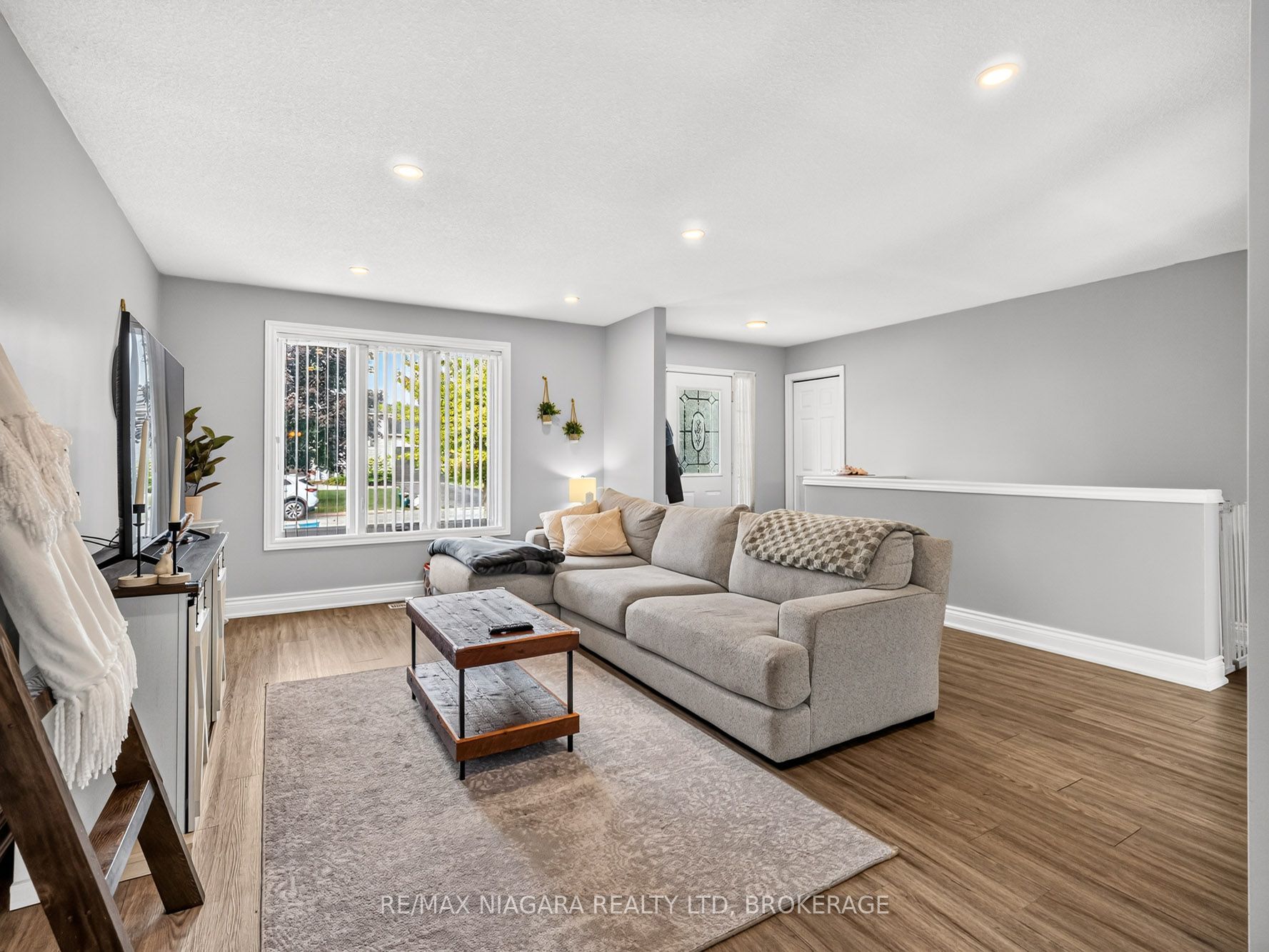 936 Colette Road, Fort Erie, ON L2A 6G7 photo 4