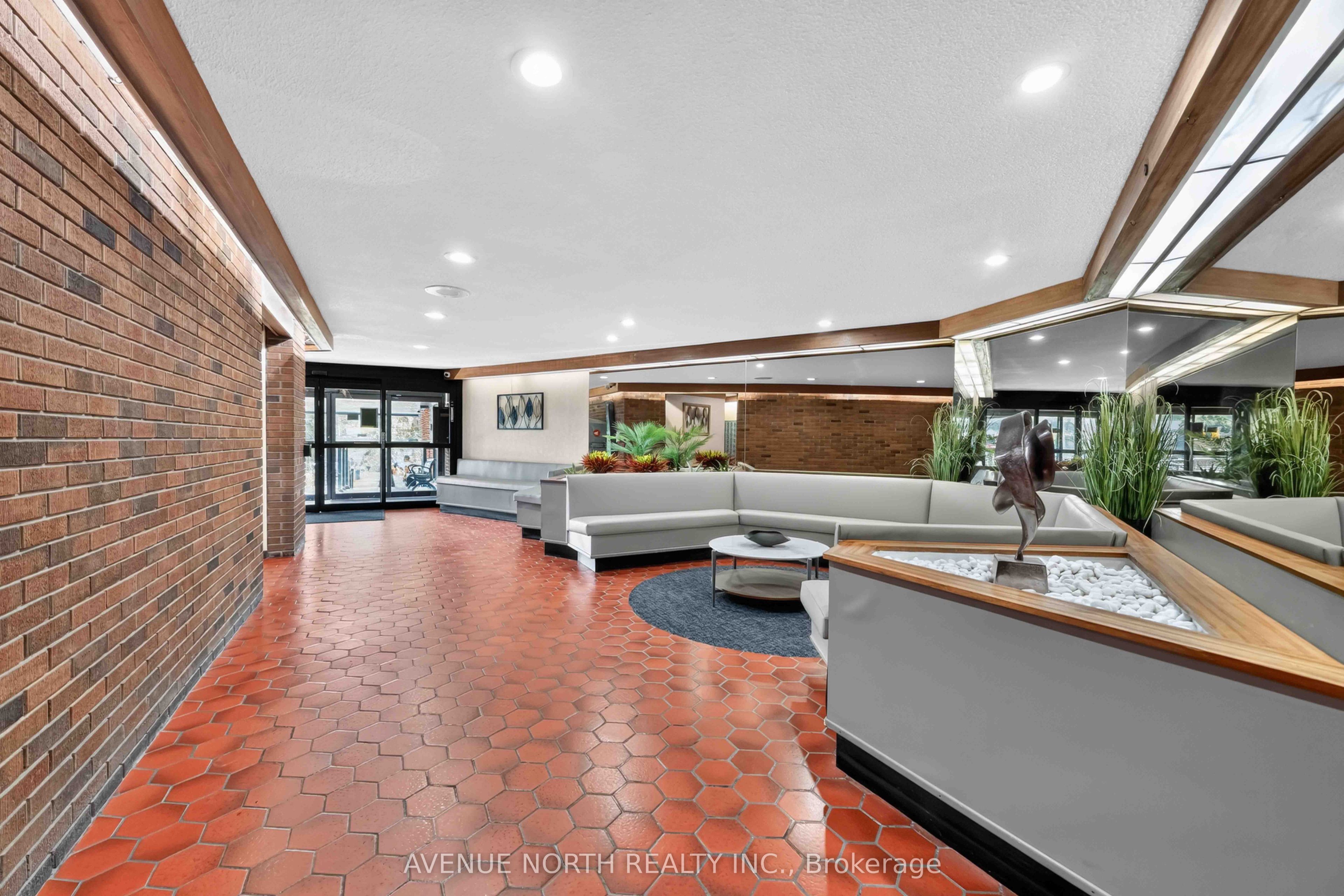 3100 Carling Avenue 820, Crystal Bay - Rocky Point - Bayshore, ON K2B 6J6 photo 3