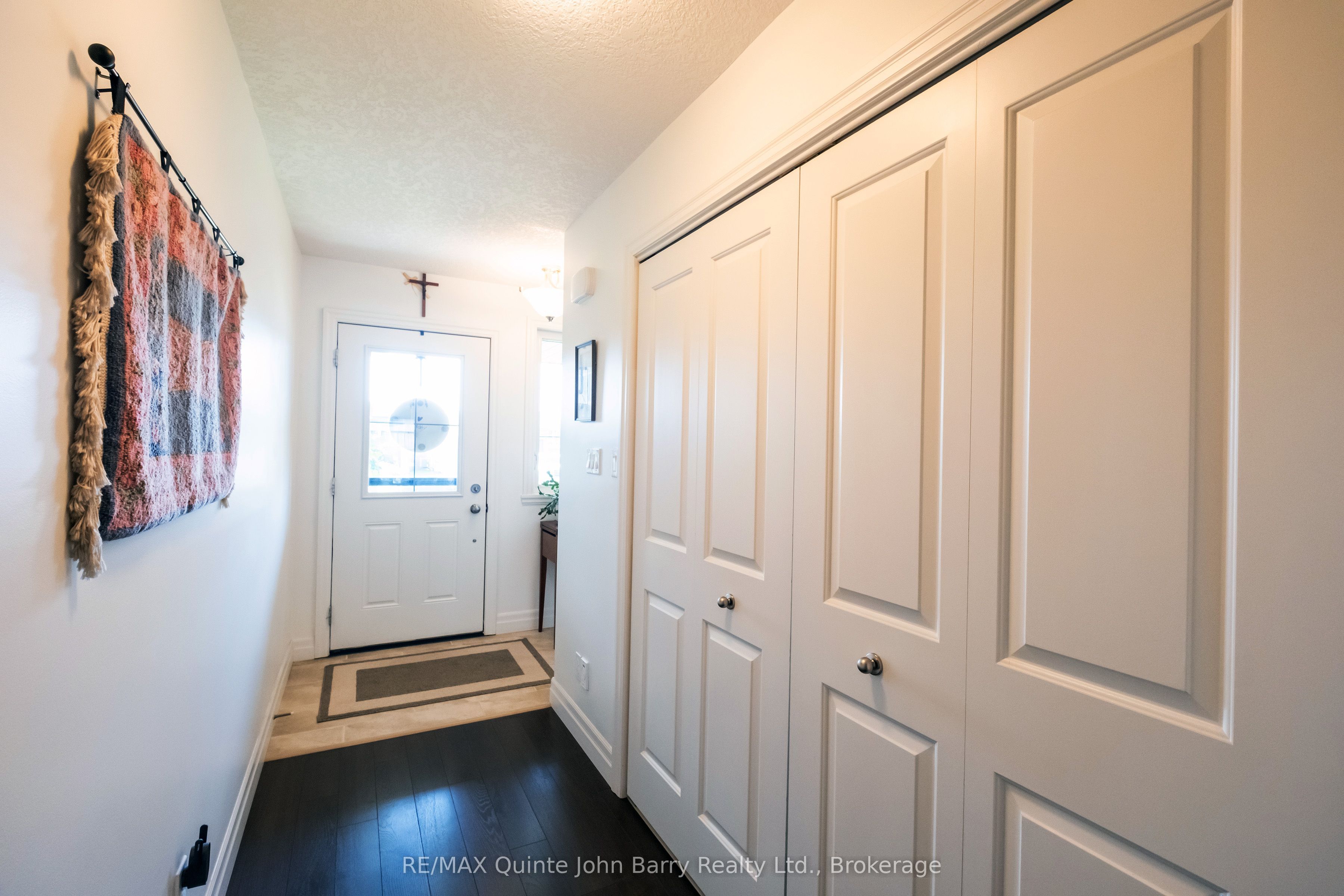 9 McIntosh Crescent, Quinte West, ON K8V 0G1 photo 5