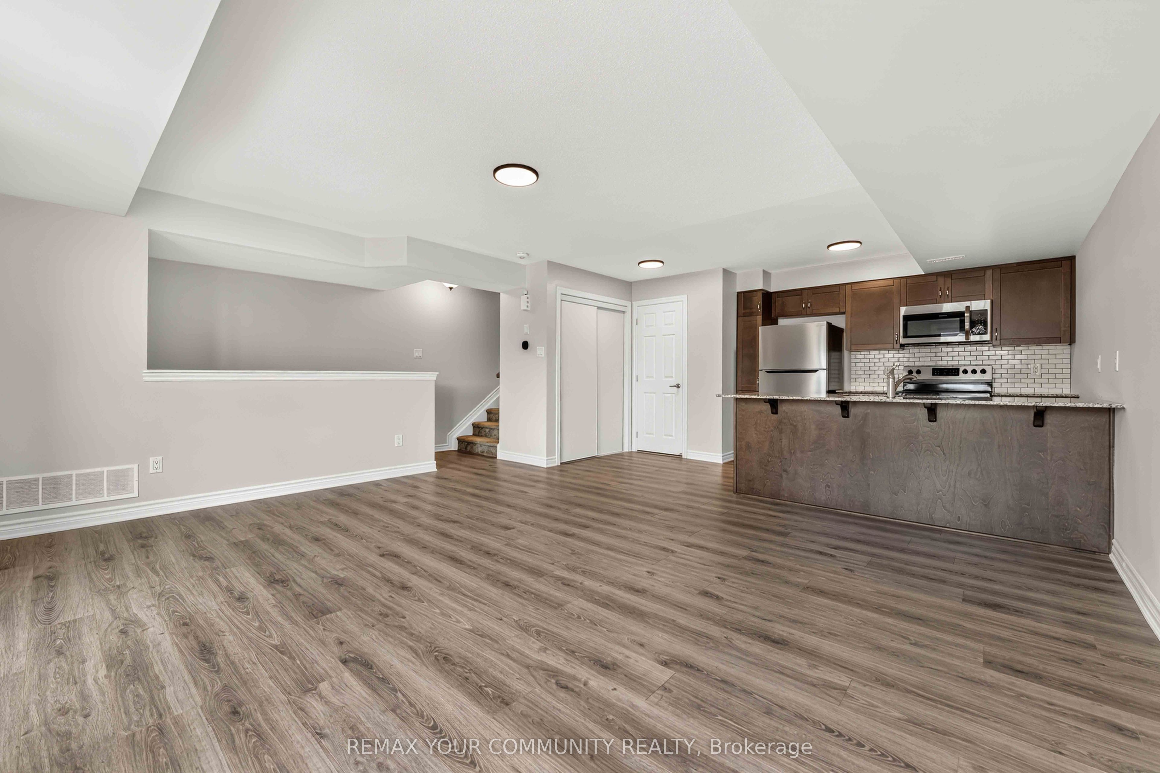 2250 Watercolours Way, Barrhaven, ON K2J 6R2 photo 4
